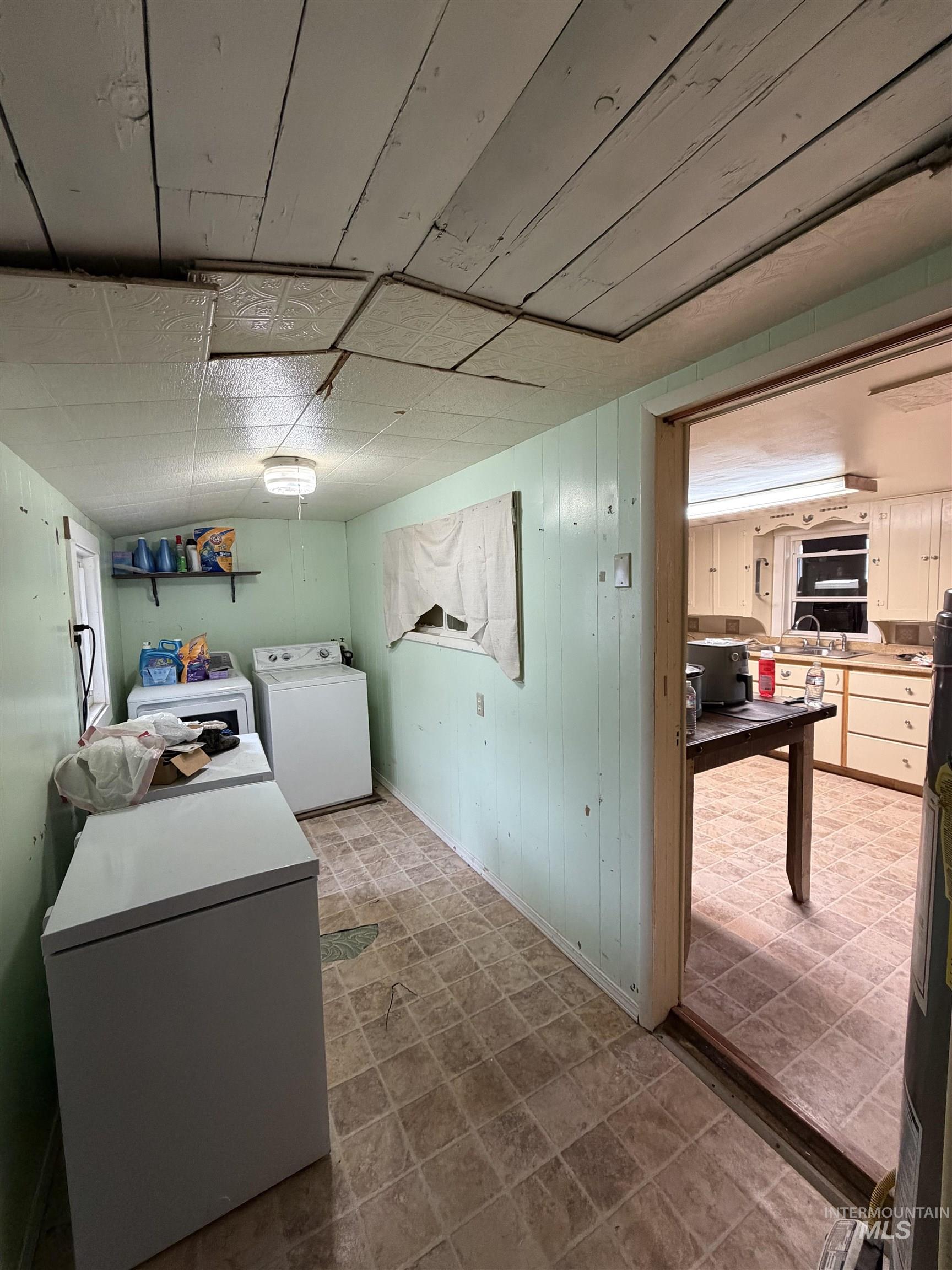 457 E Galloway Ave, Weiser, Idaho 83672, 2 Bedrooms, 1 Bathroom, Residential For Sale, Price $245,000, 98999460