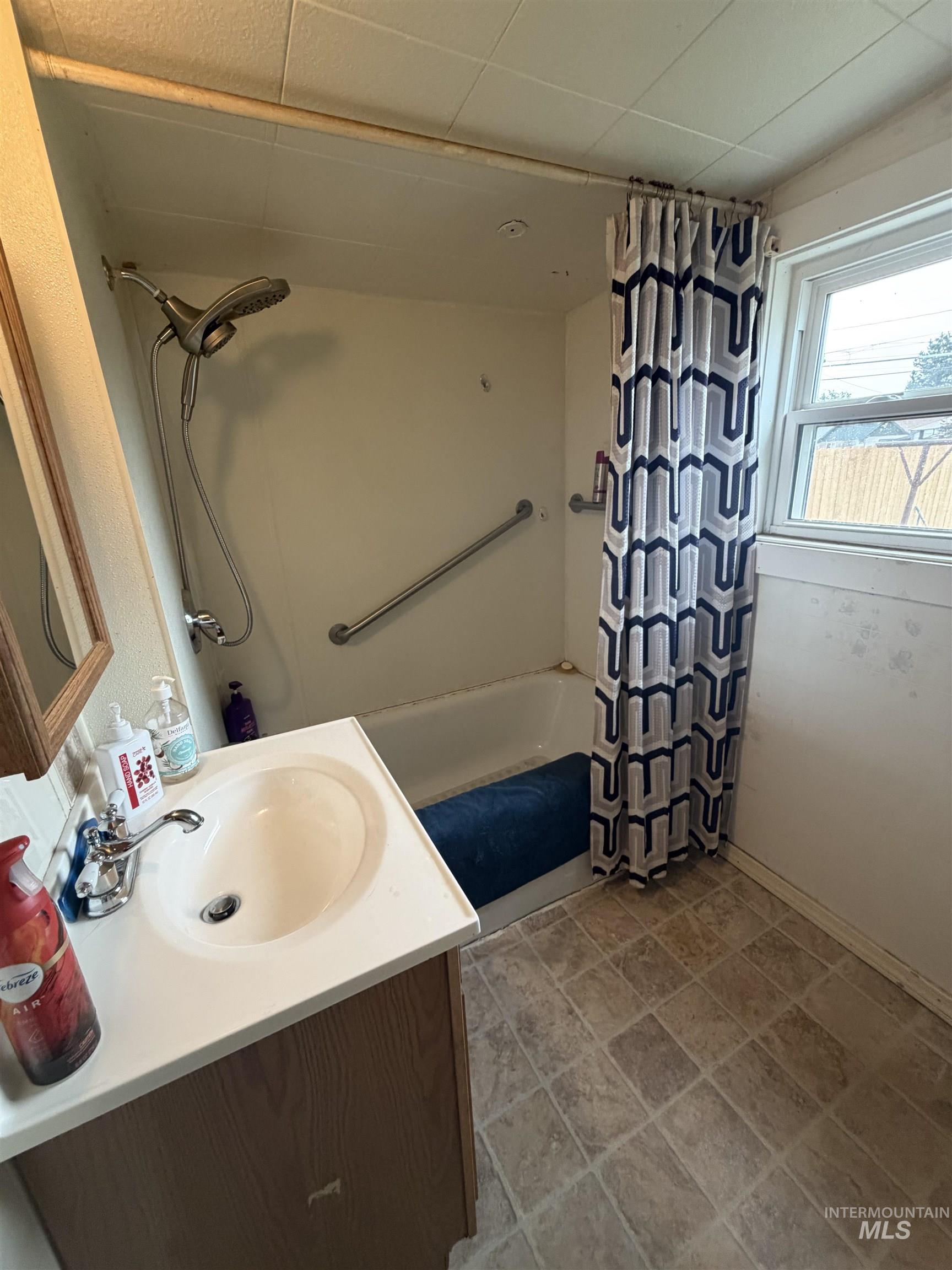457 E Galloway Ave, Weiser, Idaho 83672, 2 Bedrooms, 1 Bathroom, Residential For Sale, Price $245,000, 98999460