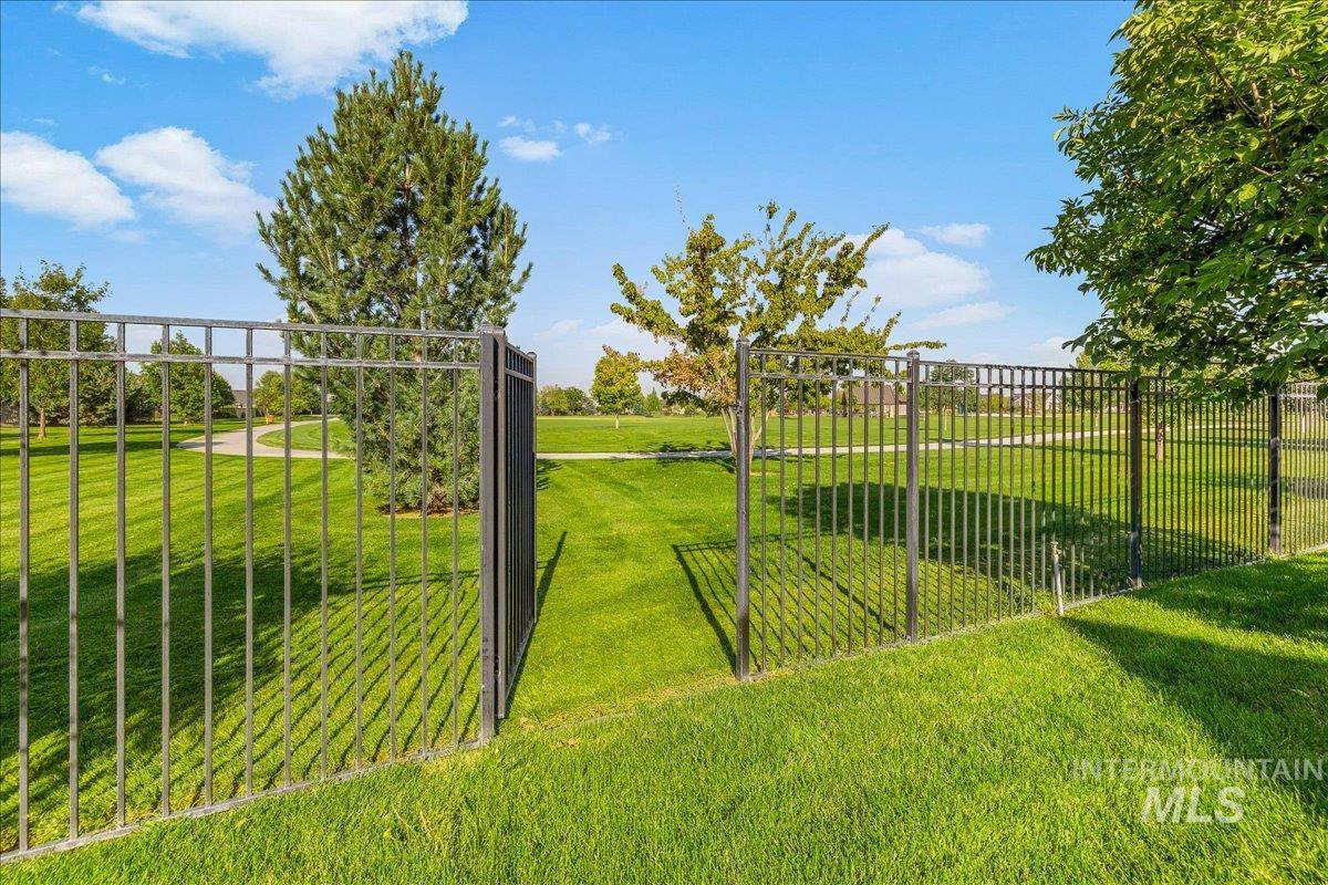 5915 N Vicenza Ave, Meridian, Idaho 83646, 4 Bedrooms, 3.5 Bathrooms, Residential For Sale, Price $850,000, 98999465
