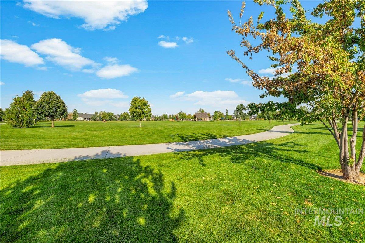 5915 N Vicenza Ave, Meridian, Idaho 83646, 4 Bedrooms, 3.5 Bathrooms, Residential For Sale, Price $850,000, 98999465