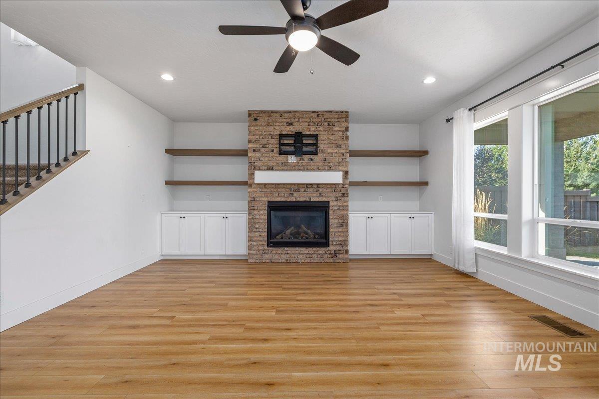 5915 N Vicenza Ave, Meridian, Idaho 83646, 4 Bedrooms, 3.5 Bathrooms, Residential For Sale, Price $850,000, 98999465