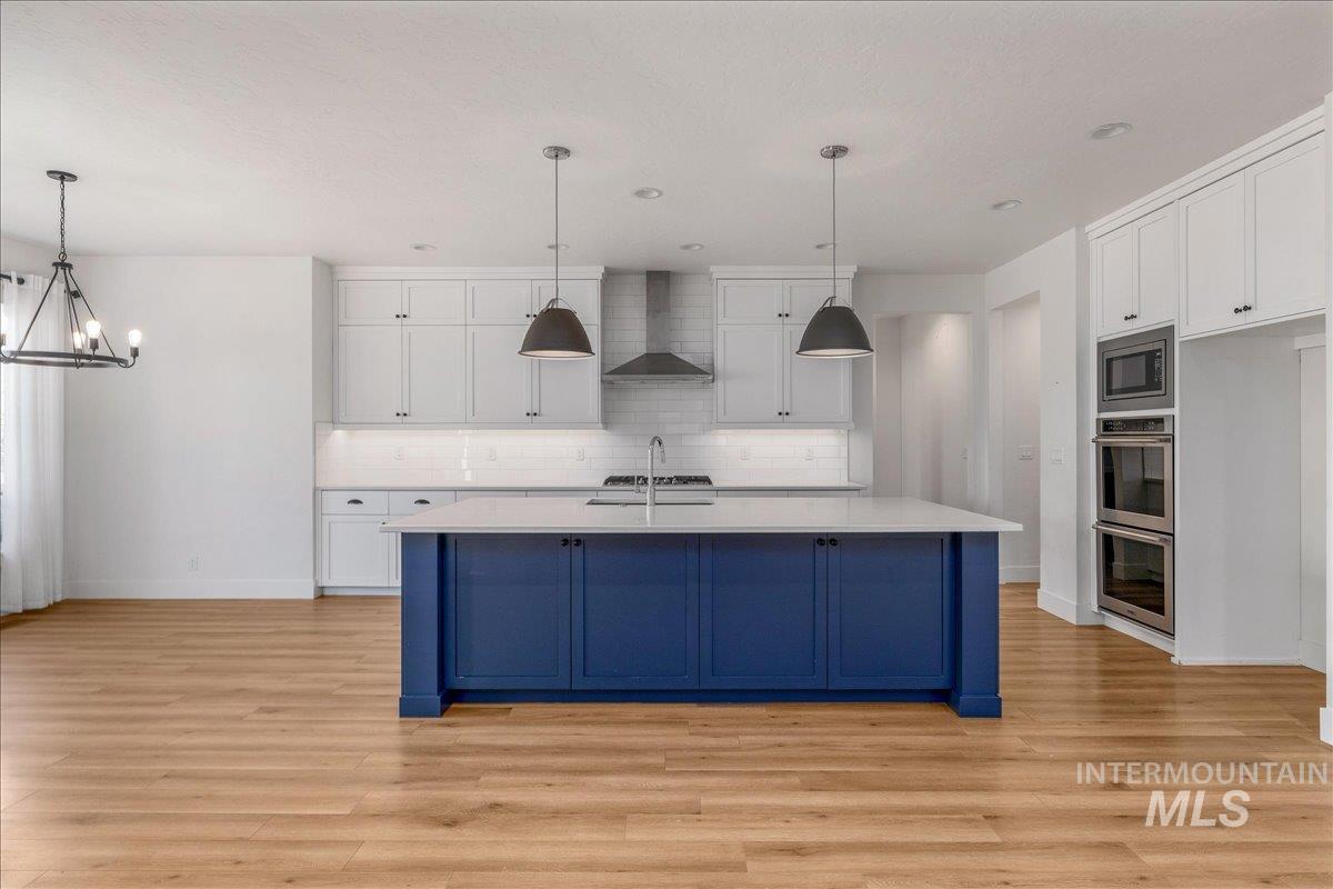 5915 N Vicenza Ave, Meridian, Idaho 83646, 4 Bedrooms, 3.5 Bathrooms, Residential For Sale, Price $850,000, 98999465