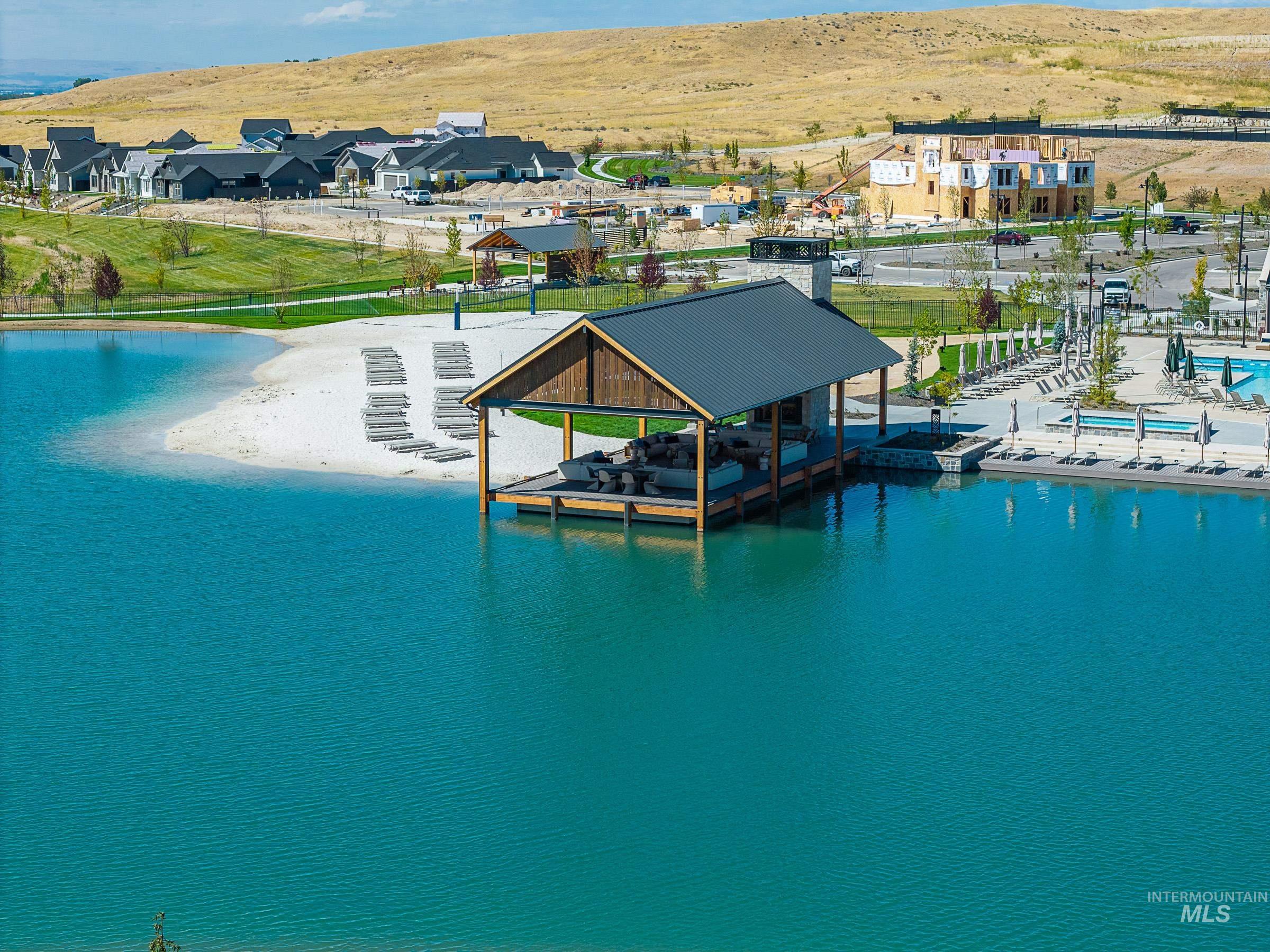 6200 N Holly Springs Ln, Eagle, Idaho 83616, 3 Bedrooms, 2.5 Bathrooms, Residential For Sale, Price $465,000, 98999481