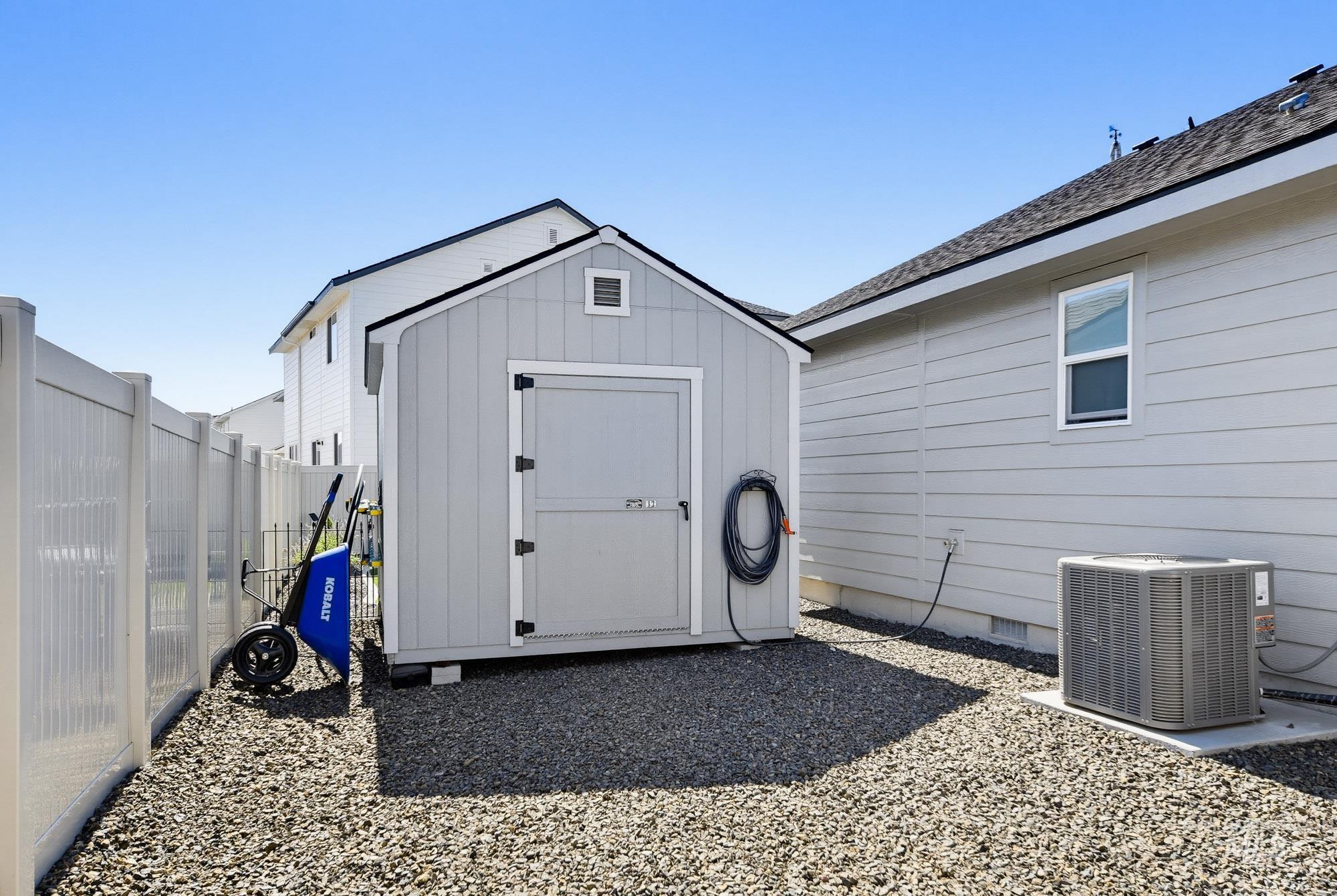8616 S Tyrion Way, Kuna, Idaho 83634, 3 Bedrooms, 2 Bathrooms, Residential For Sale, Price $519,000,MLS 98999482