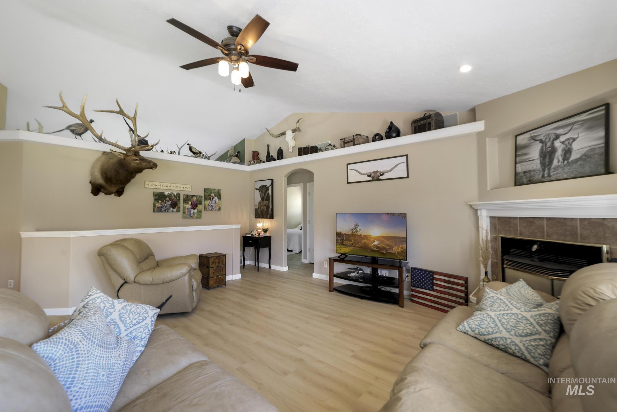 3962 N 2405 E, Twin Falls, Idaho 83301, 5 Bedrooms, 3 Bathrooms, Residential For Sale, Price $790,000, 98999484