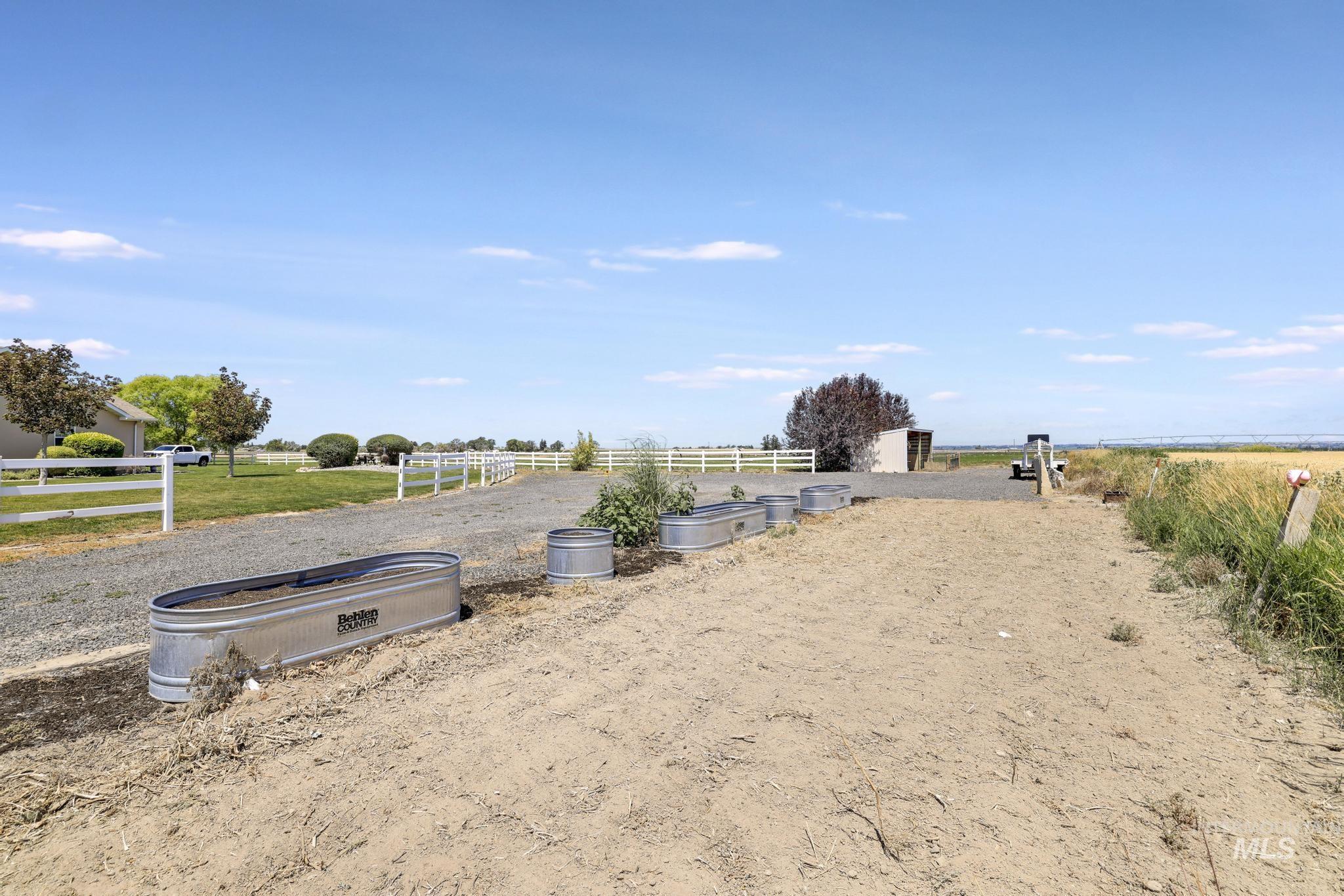 3962 N 2405 E, Twin Falls, Idaho 83301, 5 Bedrooms, 3 Bathrooms, Residential For Sale, Price $790,000, 98999484