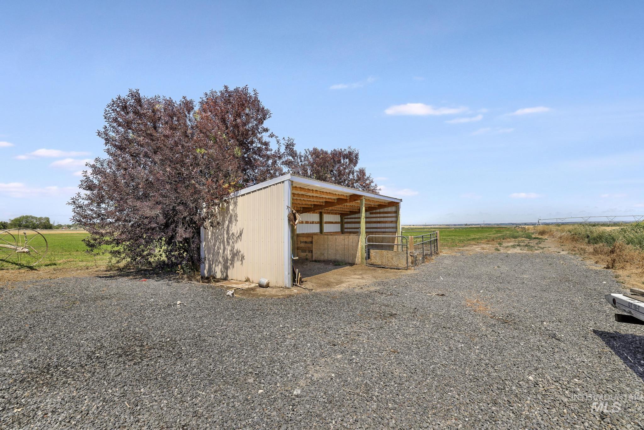 3962 N 2405 E, Twin Falls, Idaho 83301, 5 Bedrooms, 3 Bathrooms, Residential For Sale, Price $790,000, 98999484