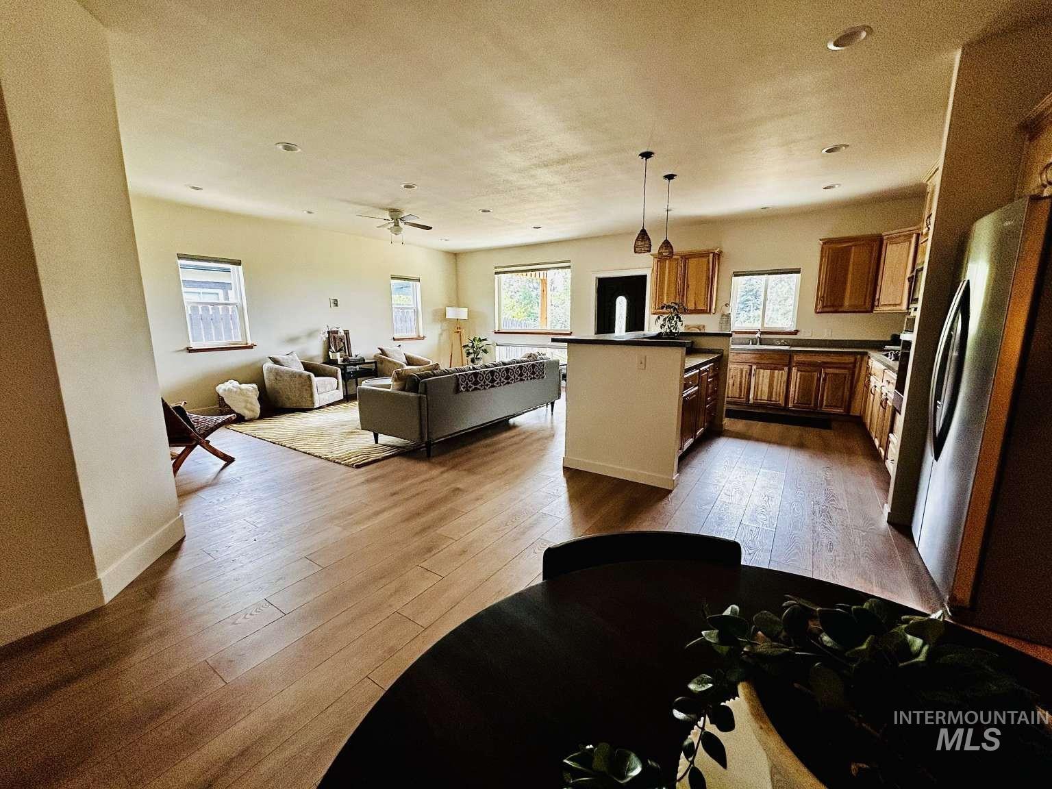 2003 Westview Dr, Moscow, Idaho 83843, 3 Bedrooms, 2 Bathrooms, Residential For Sale, Price $549,900,MLS 98999488