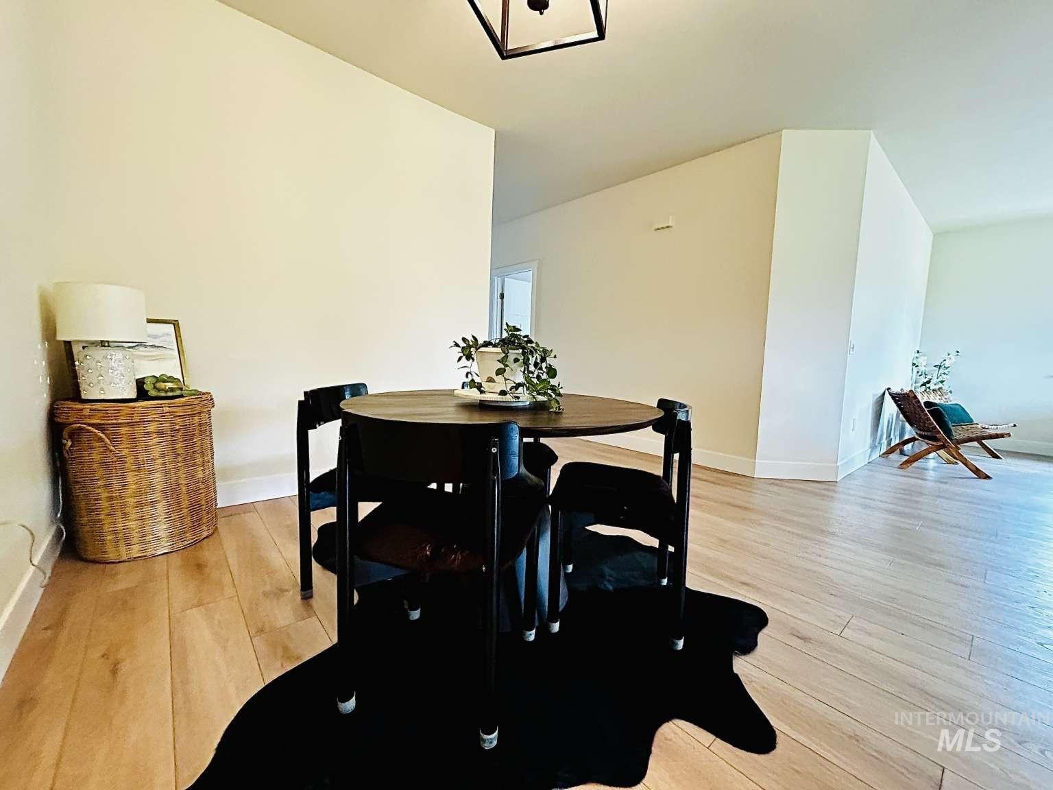 2003 Westview Dr, Moscow, Idaho 83843, 3 Bedrooms, 2 Bathrooms, Residential For Sale, Price $549,900,MLS 98999488