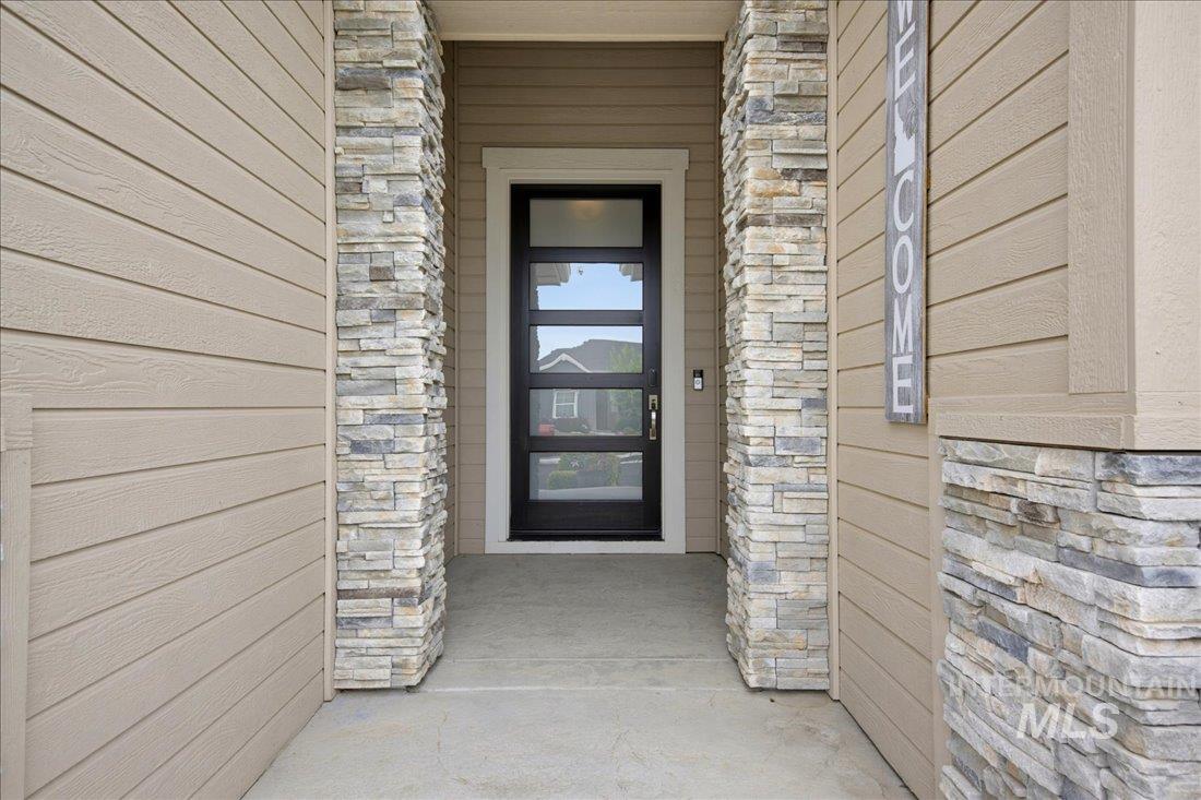 11555 W Pathview St, Star, Idaho 83669, 3 Bedrooms, 2 Bathrooms, Residential For Sale, Price $776,000, 98999492