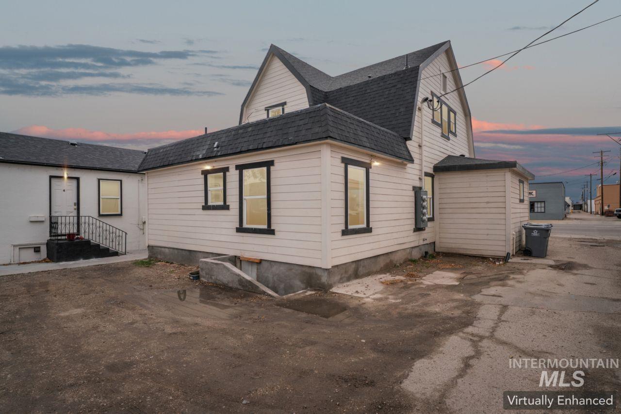 911 2nd Street S, Nampa, Idaho 83651, 1 Bedroom, 1 Bathroom, Residential Income For Sale, Price $1,299,900,MLS 98999493