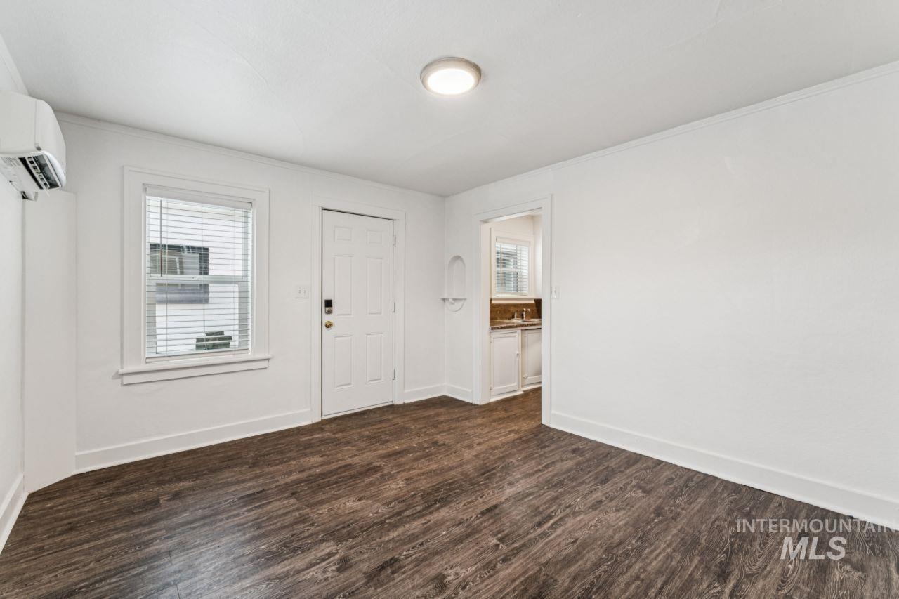 911 2nd Street S, Nampa, Idaho 83651, 1 Bedroom, 1 Bathroom, Residential Income For Sale, Price $1,299,900,MLS 98999493