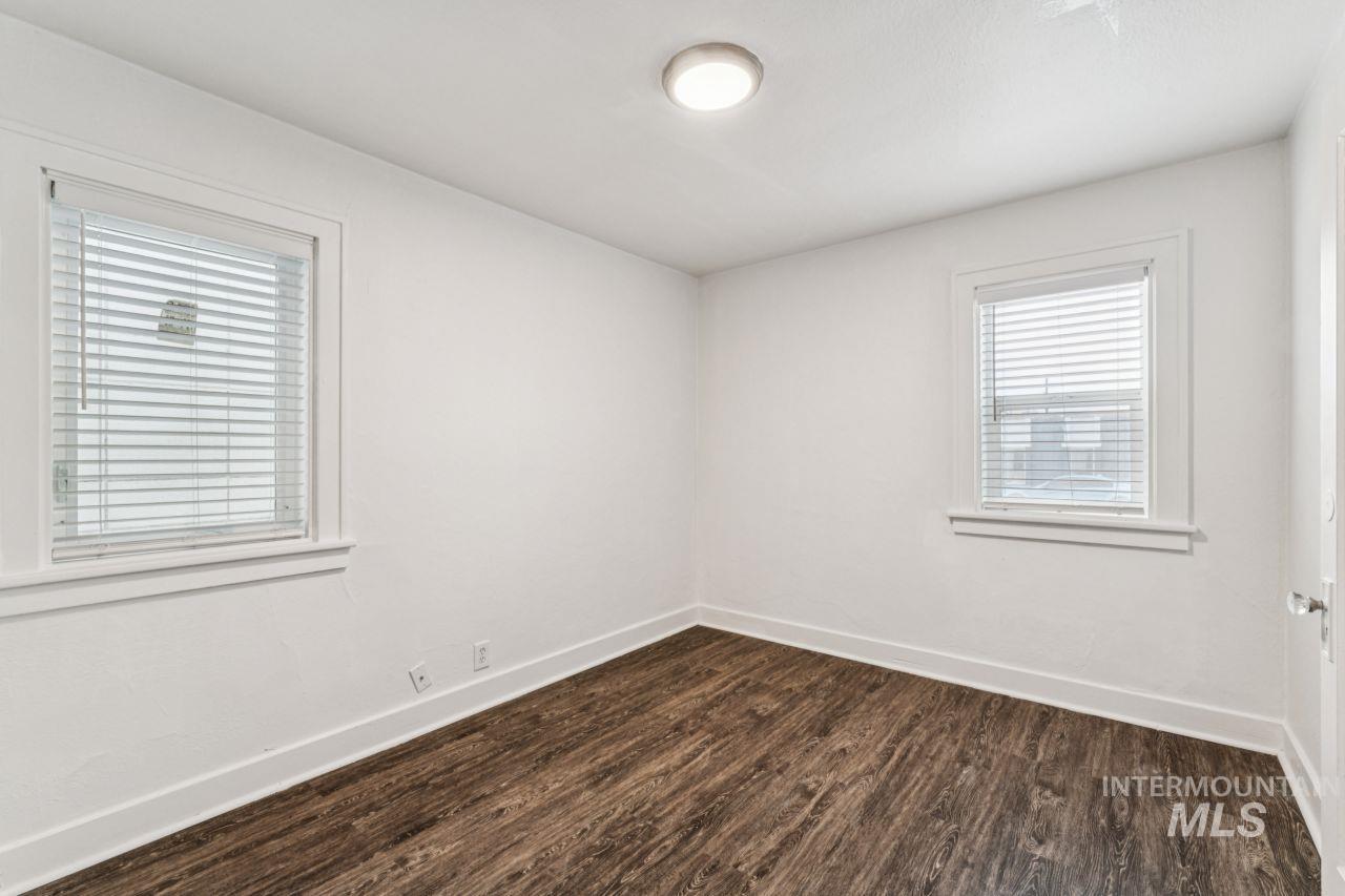 911 2nd Street S, Nampa, Idaho 83651, 1 Bedroom, 1 Bathroom, Residential Income For Sale, Price $1,299,900,MLS 98999493