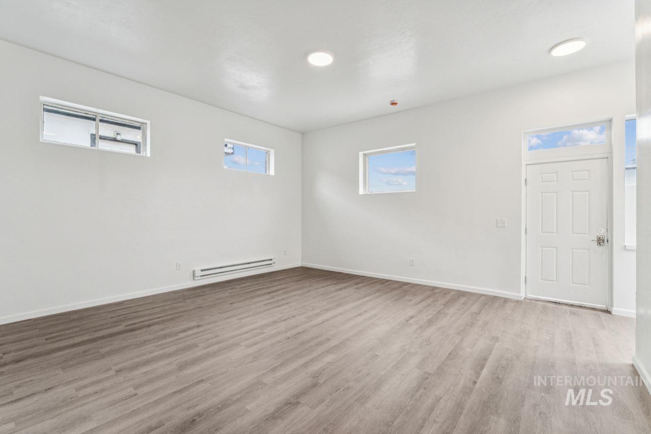 911 2nd Street S, Nampa, Idaho 83651, 1 Bedroom, 1 Bathroom, Residential Income For Sale, Price $1,299,900,MLS 98999493