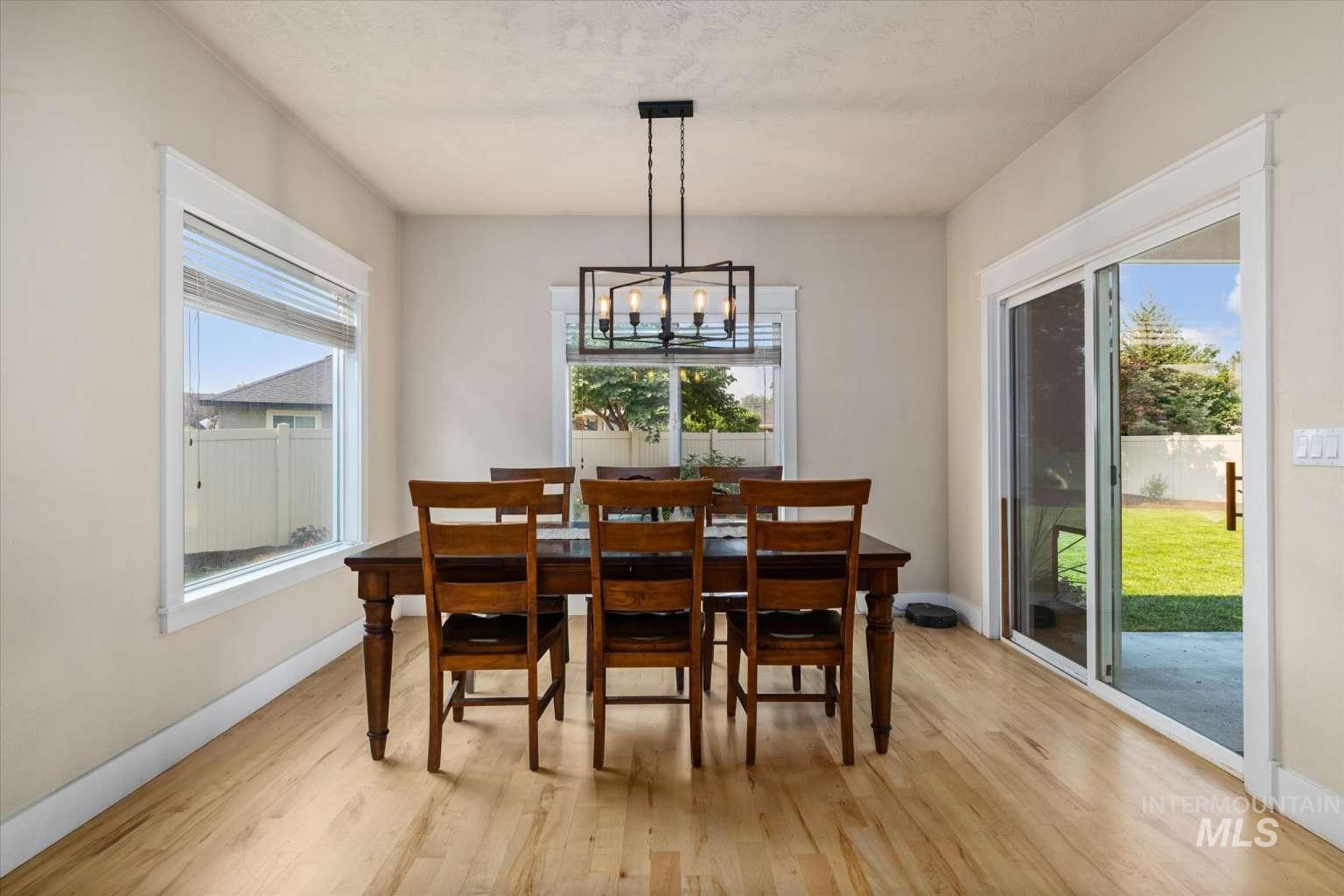 853 W Mountain Ash Loop, Nampa, Idaho 83686, 4 Bedrooms, 4 Bathrooms, Residential For Sale, Price $599,000,MLS 98999494