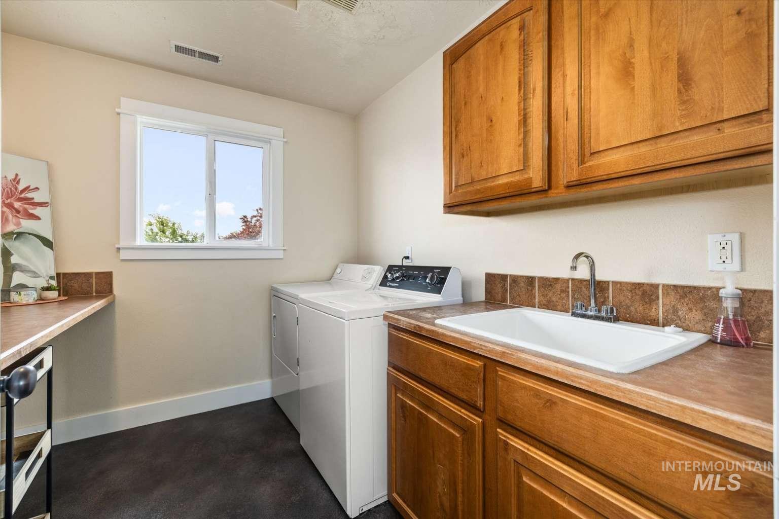 853 W Mountain Ash Loop, Nampa, Idaho 83686, 4 Bedrooms, 4 Bathrooms, Residential For Sale, Price $599,000,MLS 98999494