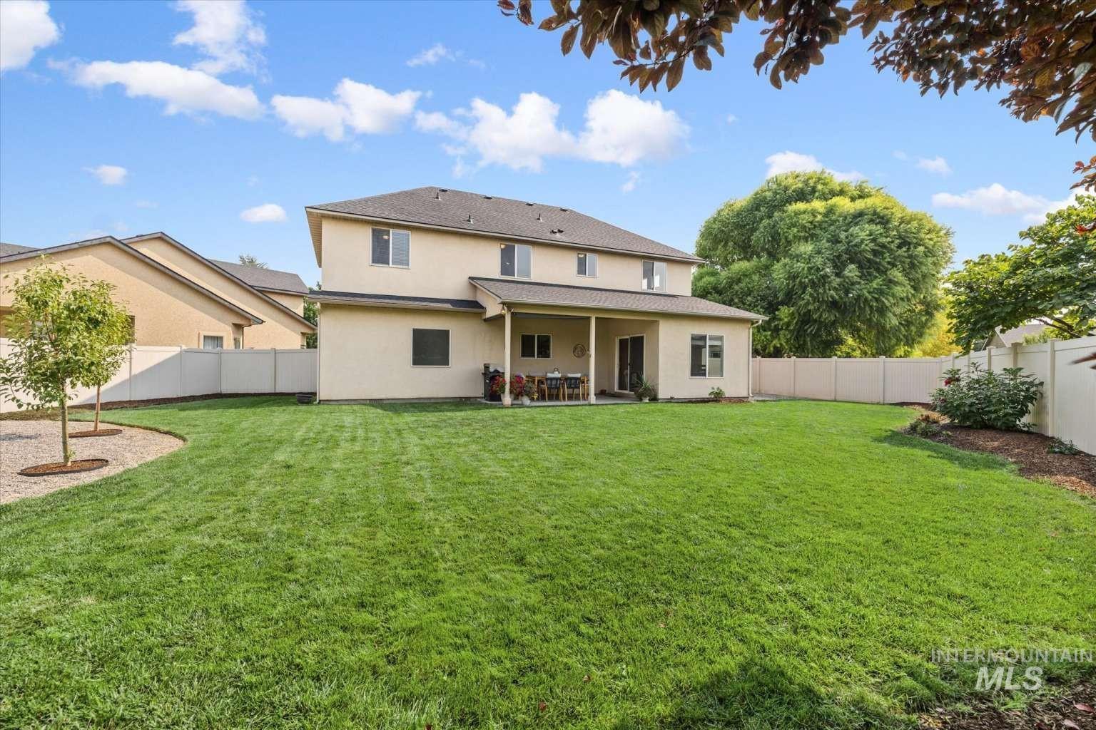 853 W Mountain Ash Loop, Nampa, Idaho 83686, 4 Bedrooms, 4 Bathrooms, Residential For Sale, Price $599,000,MLS 98999494