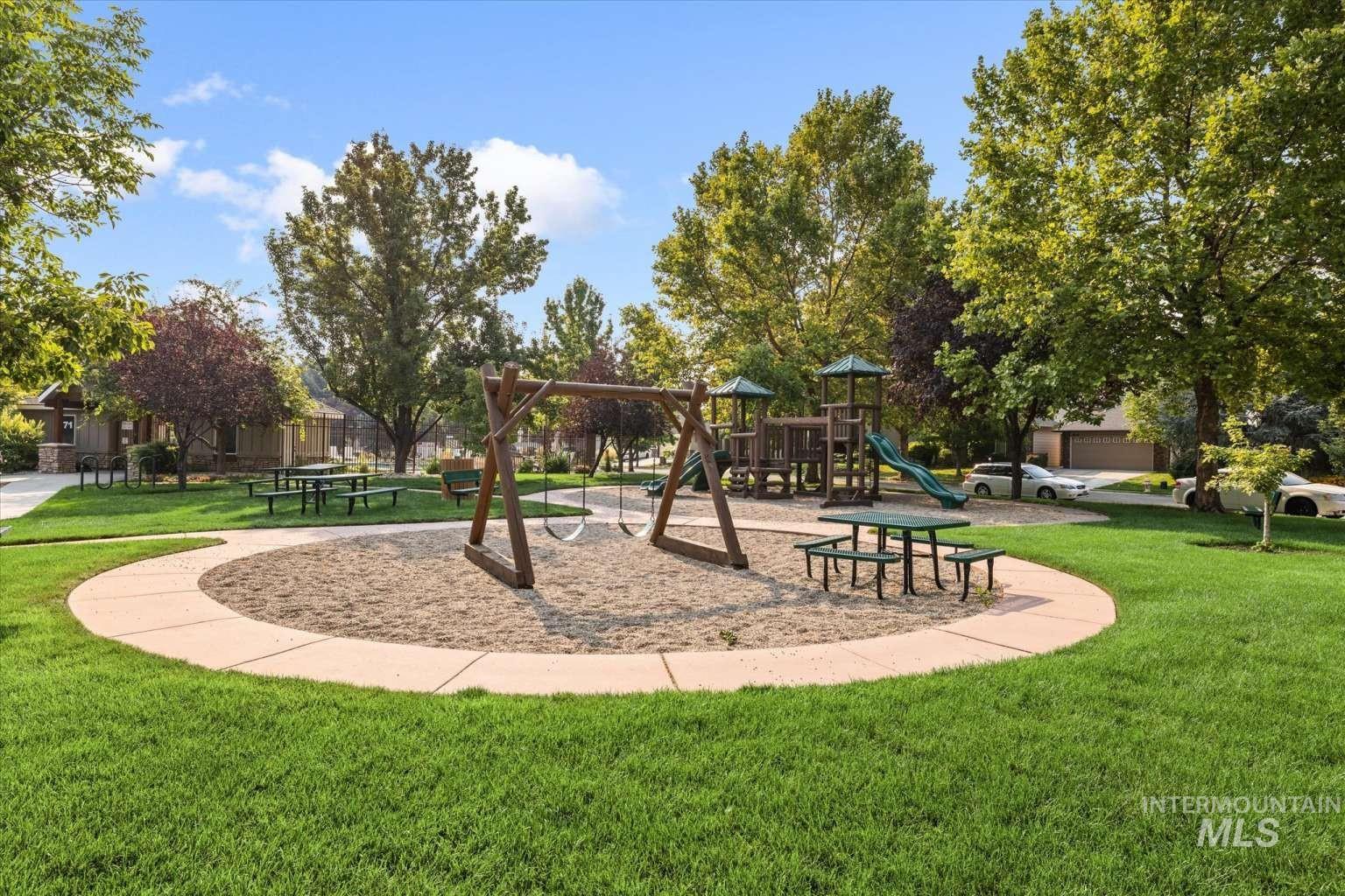 853 W Mountain Ash Loop, Nampa, Idaho 83686, 4 Bedrooms, 4 Bathrooms, Residential For Sale, Price $599,000,MLS 98999494