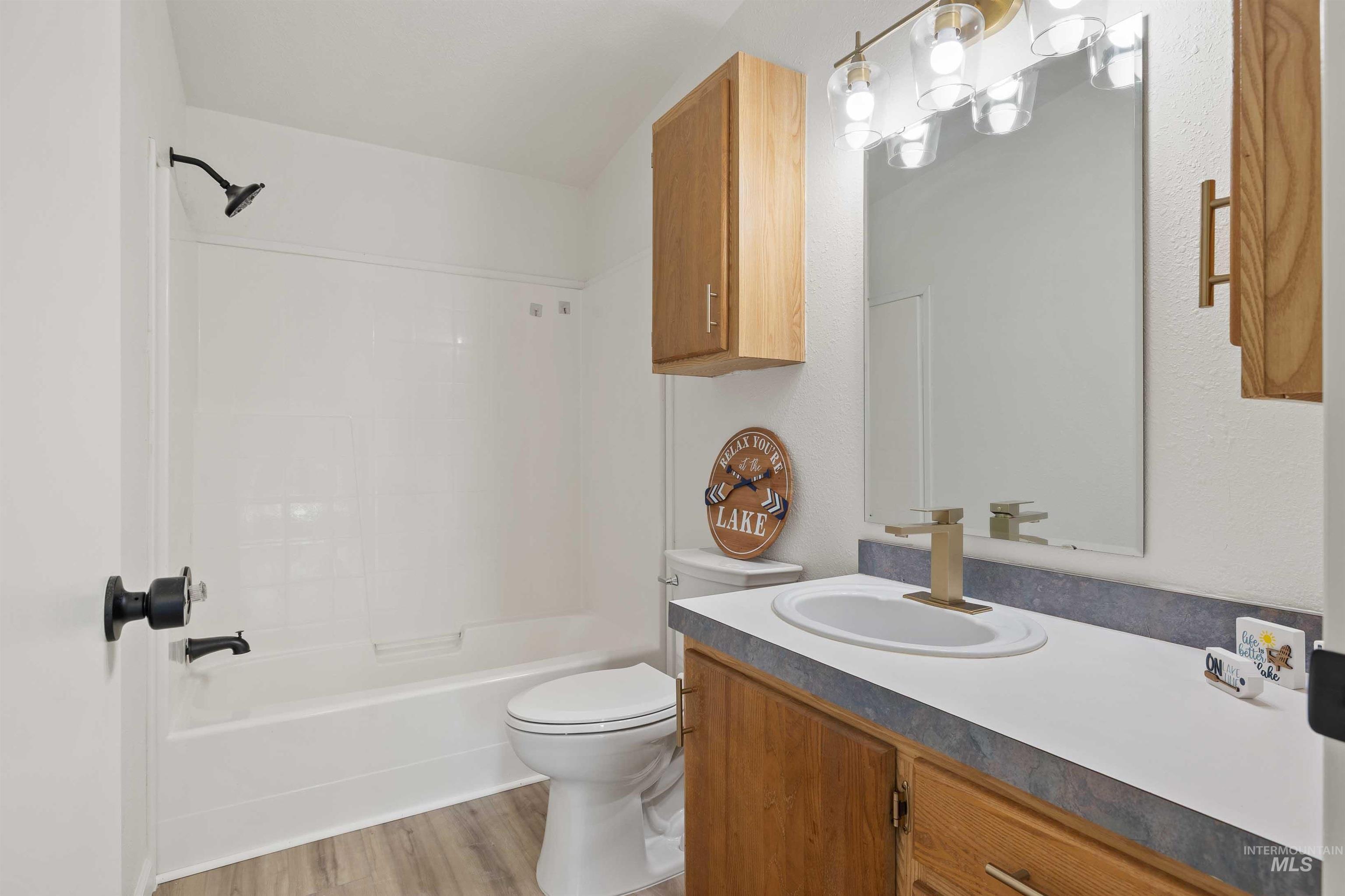 327 W Avenue I, Jerome, Idaho 83338, 3 Bedrooms, 2 Bathrooms, Residential For Sale, Price $334,900,MLS 98999495