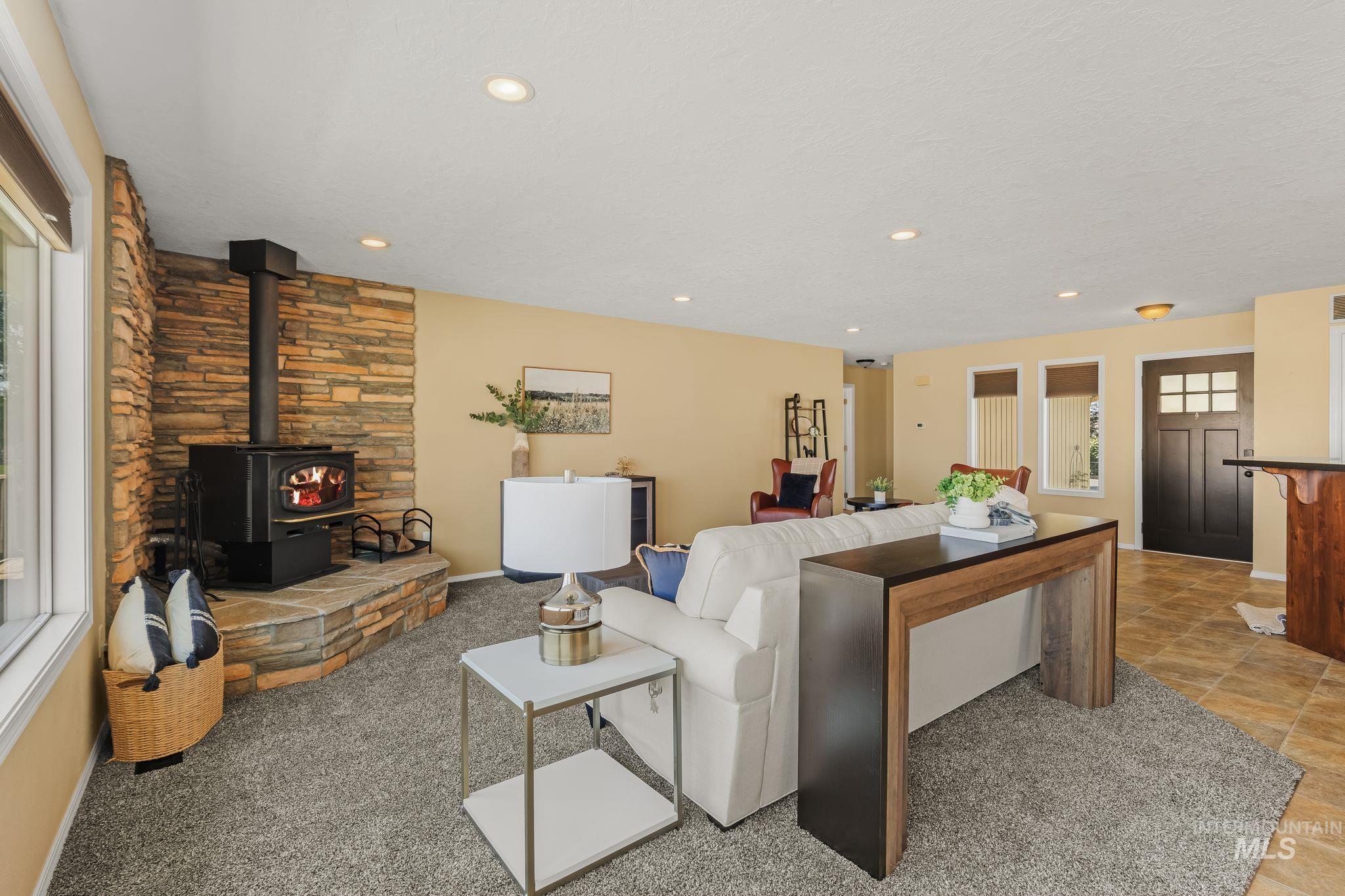 2746 Florence Court, Clarkston, Washington 99403, 3 Bedrooms, 3 Bathrooms, Residential For Sale, Price $459,000, 98999496