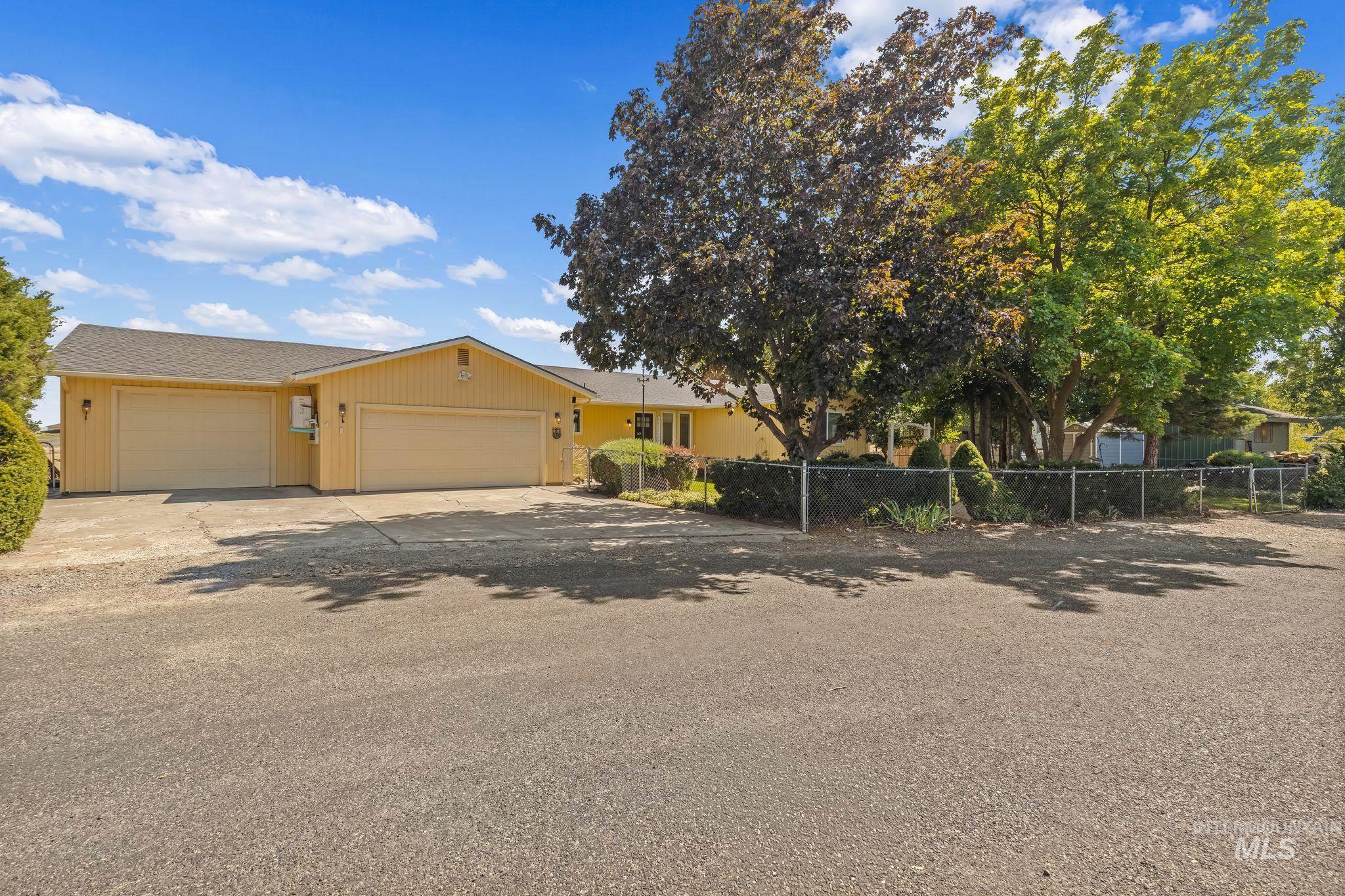 2746 Florence Court, Clarkston, Washington 99403, 3 Bedrooms, 3 Bathrooms, Residential For Sale, Price $459,000, 98999496