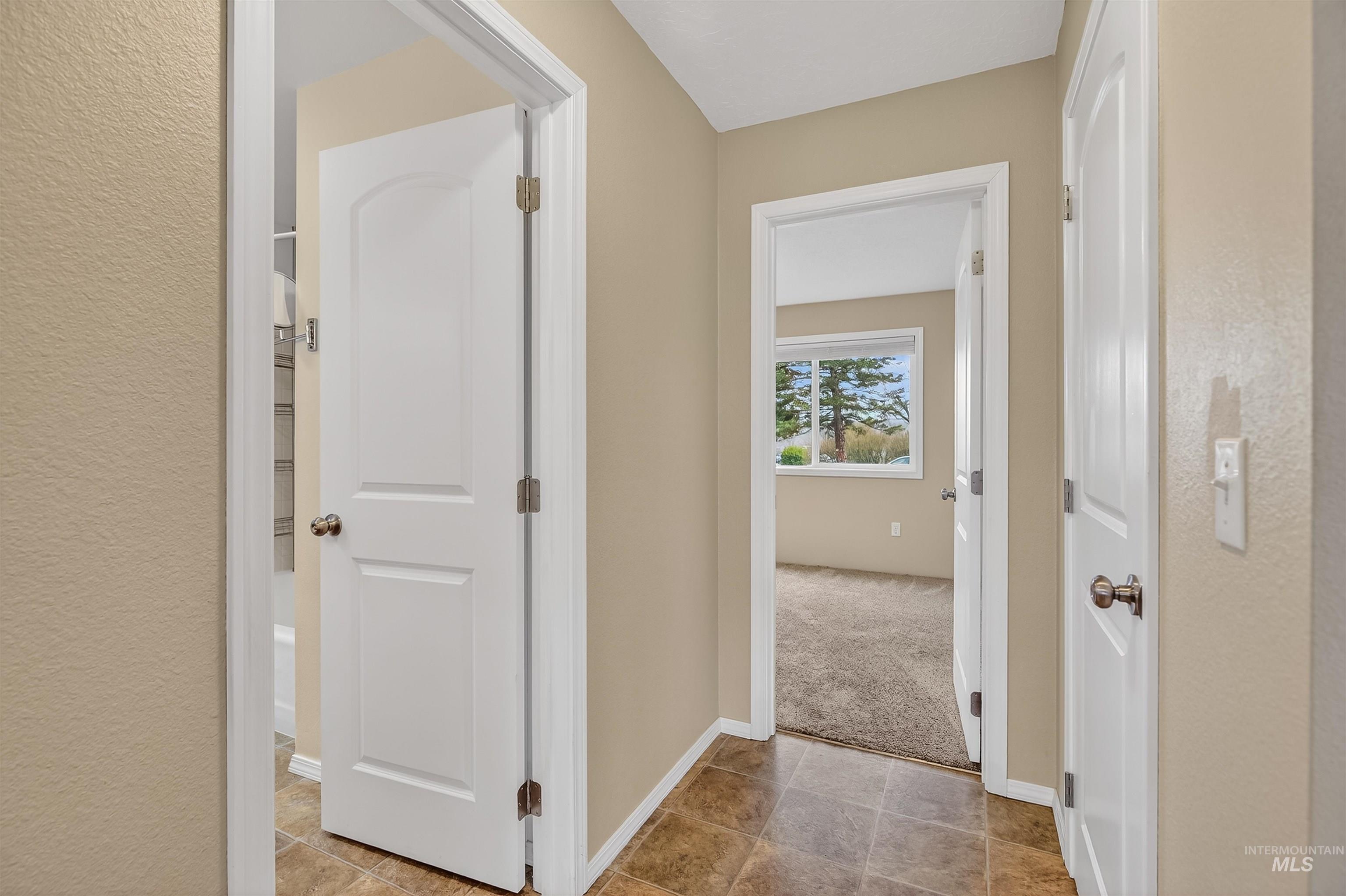 2746 Florence Court, Clarkston, Washington 99403, 3 Bedrooms, 3 Bathrooms, Residential For Sale, Price $459,000, 98999496