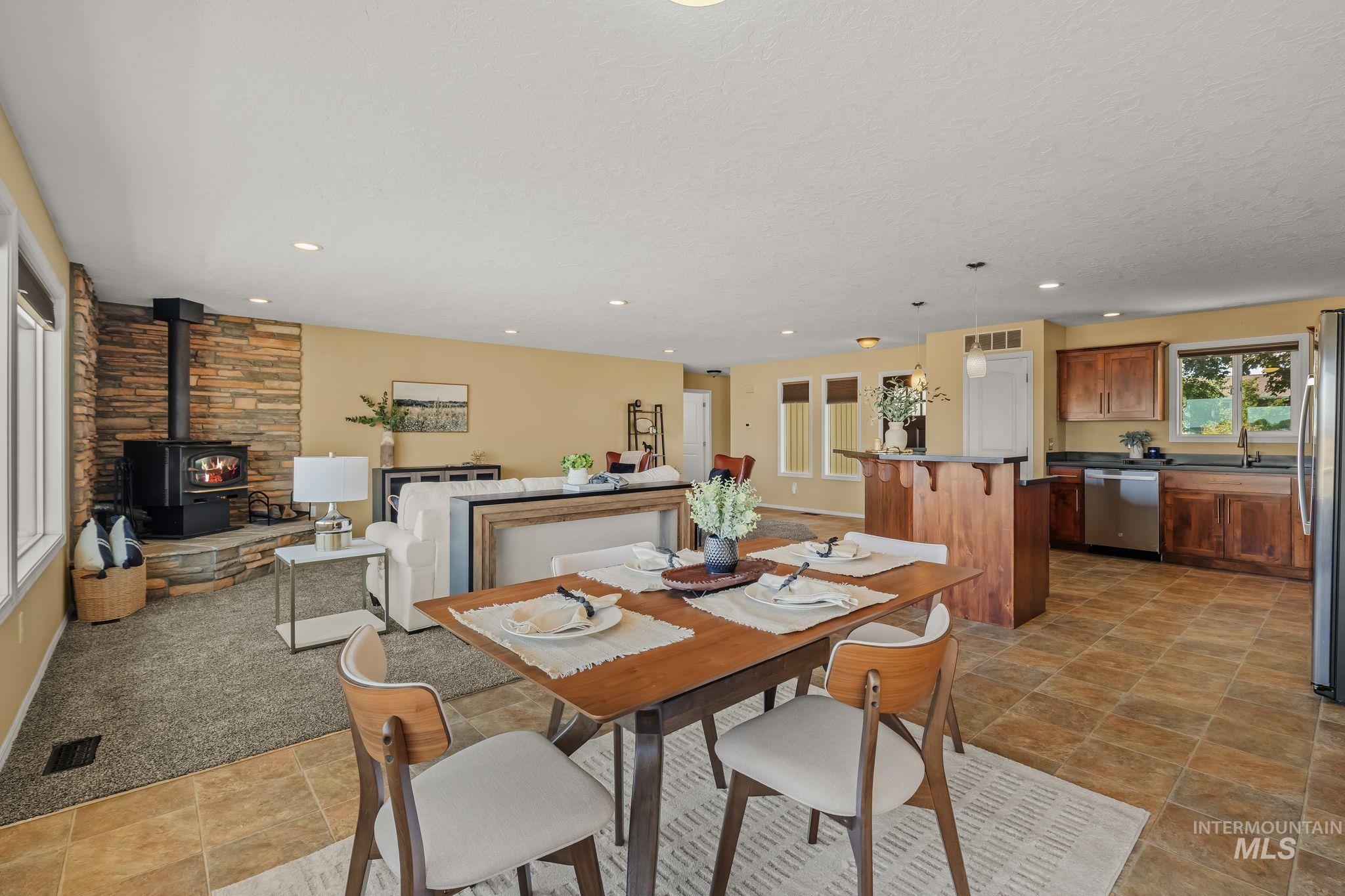 2746 Florence Court, Clarkston, Washington 99403, 3 Bedrooms, 3 Bathrooms, Residential For Sale, Price $459,000, 98999496
