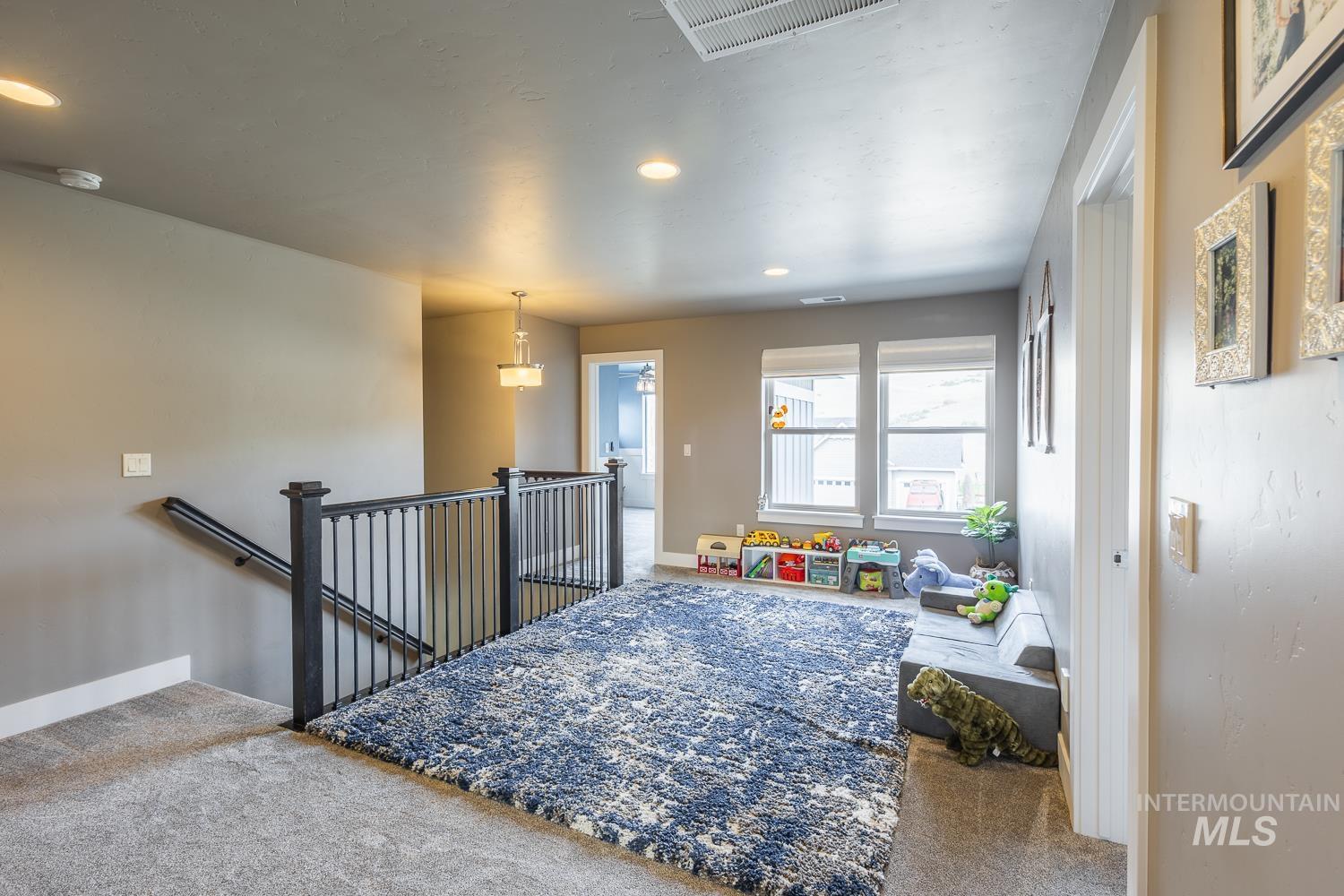 4545 W Sage Creek Drive, Boise, Idaho 83714, 5 Bedrooms, 3.5 Bathrooms, Residential For Sale, Price $1,049,999, 98999501