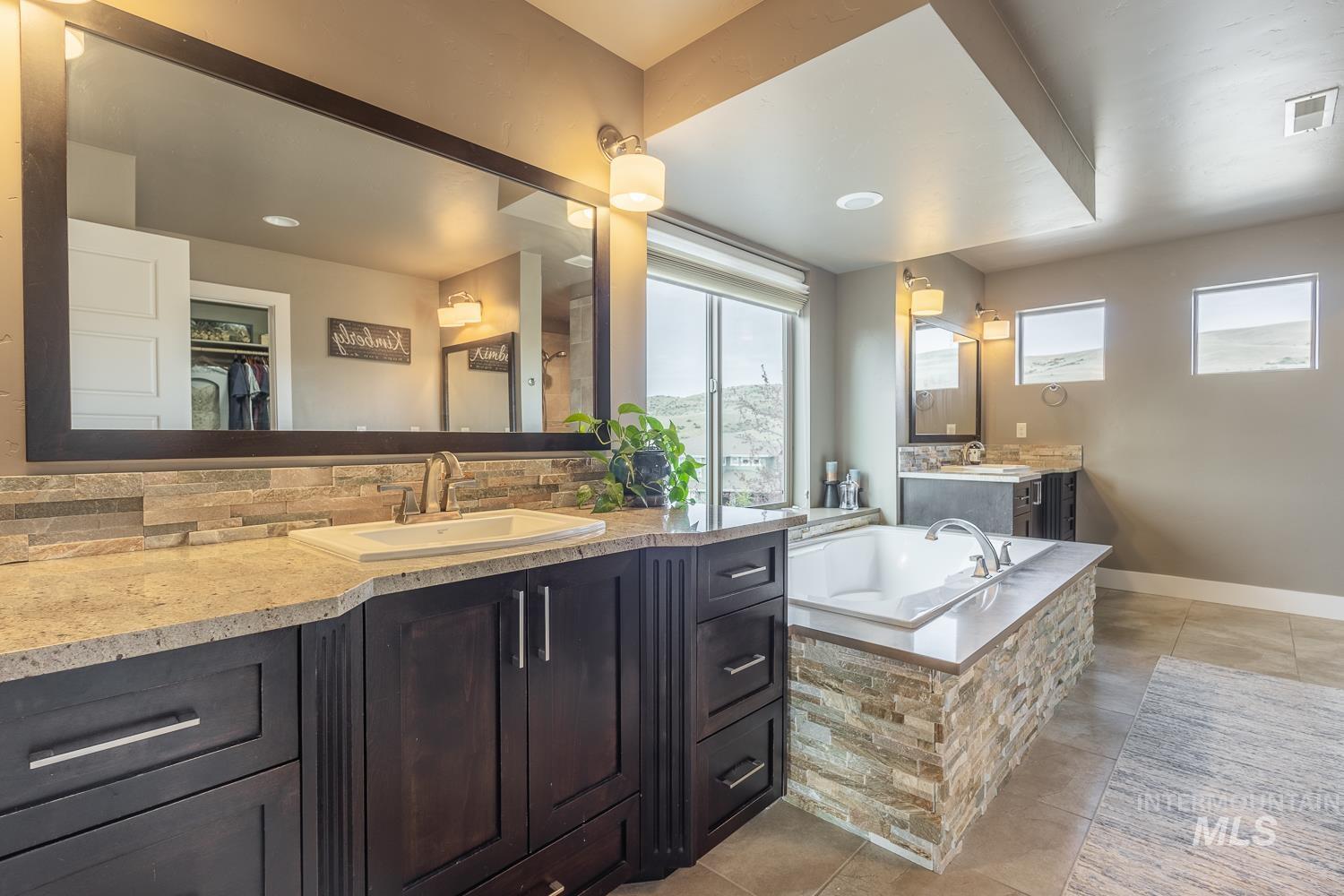 4545 W Sage Creek Drive, Boise, Idaho 83714, 5 Bedrooms, 3.5 Bathrooms, Residential For Sale, Price $1,049,999, 98999501