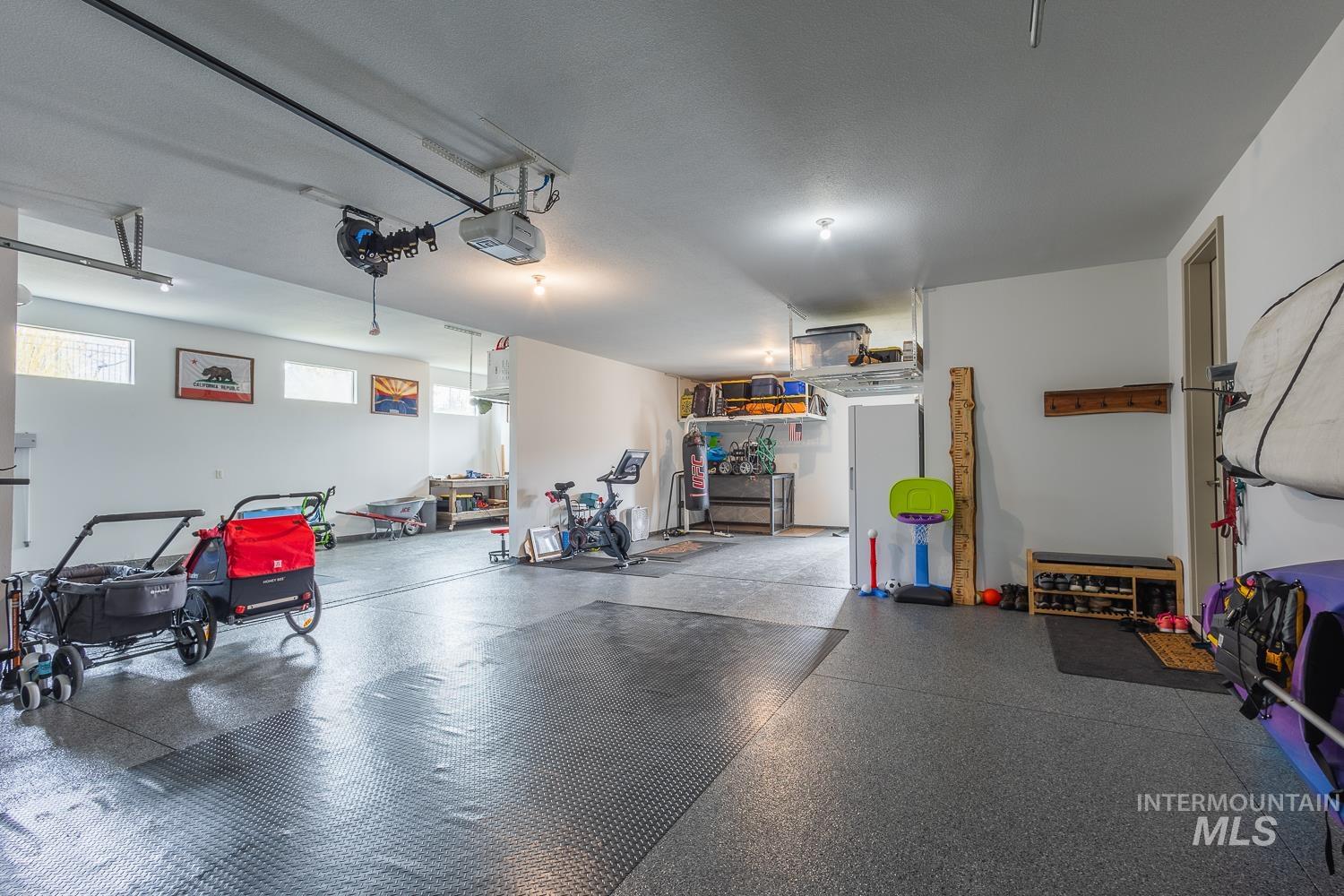 4545 W Sage Creek Drive, Boise, Idaho 83714, 5 Bedrooms, 3.5 Bathrooms, Residential For Sale, Price $1,049,999, 98999501