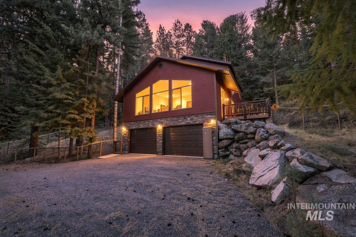 24 Landale Lane, Cascade, Idaho 83611, 4 Bedrooms, 3.5 Bathrooms, Residential For Sale, Price $1,200,000, 98999506