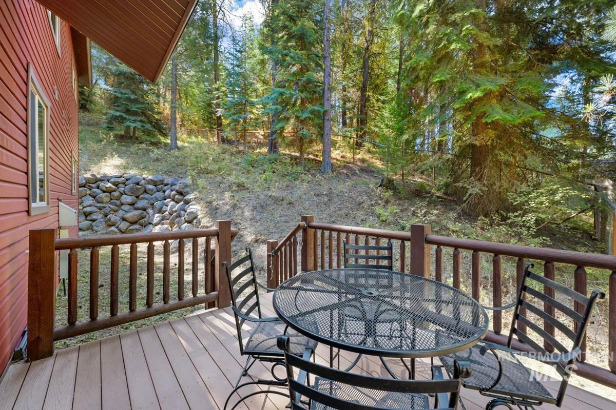 24 Landale Lane, Cascade, Idaho 83611, 4 Bedrooms, 3.5 Bathrooms, Residential For Sale, Price $1,200,000, 98999506