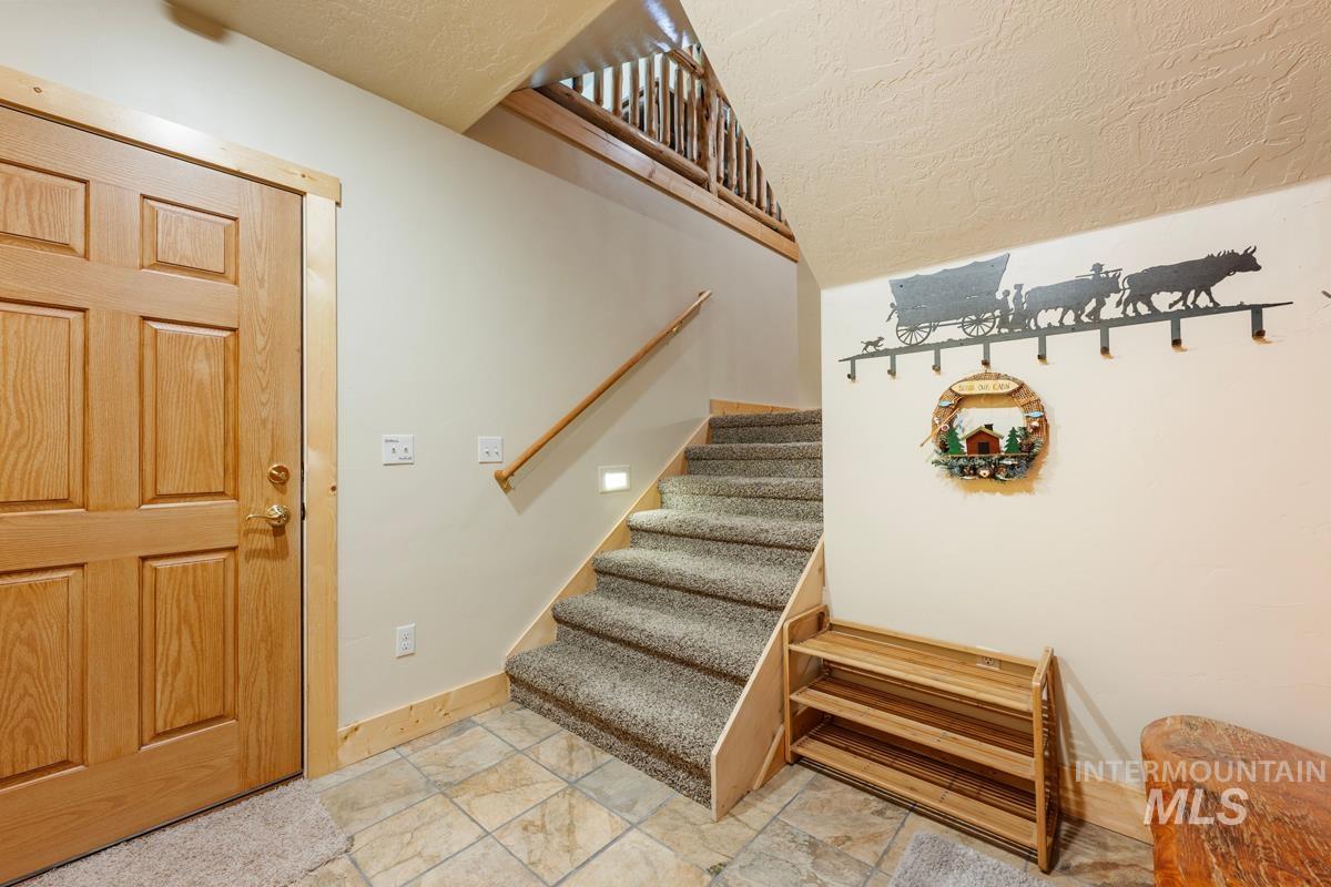 24 Landale Lane, Cascade, Idaho 83611, 4 Bedrooms, 3.5 Bathrooms, Residential For Sale, Price $1,200,000, 98999506