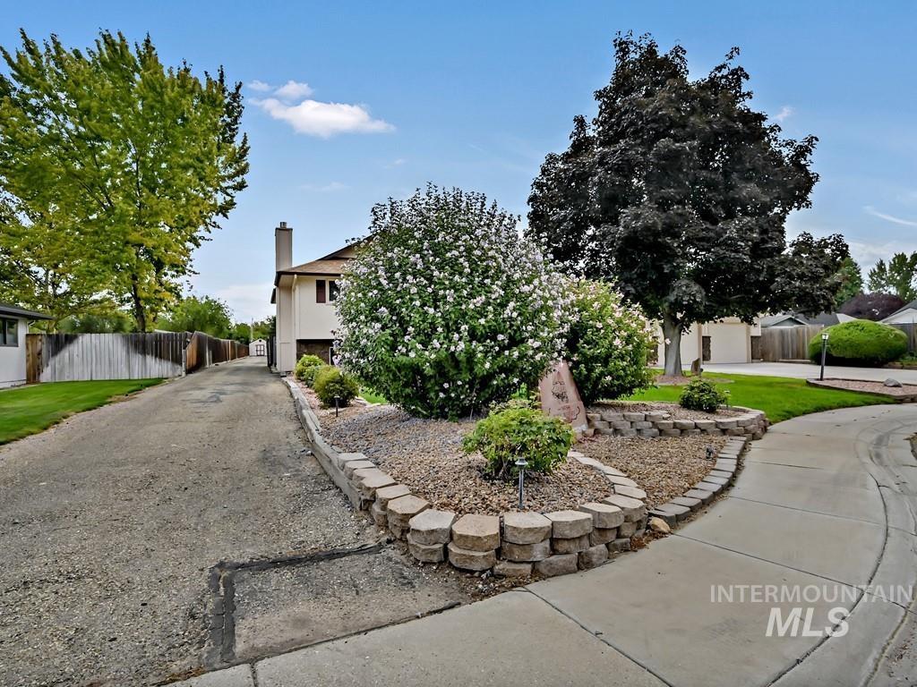 1945 S Mayflower, Boise, Idaho 83709, 5 Bedrooms, 3.5 Bathrooms, Residential For Sale, Price $969,900, 98999525