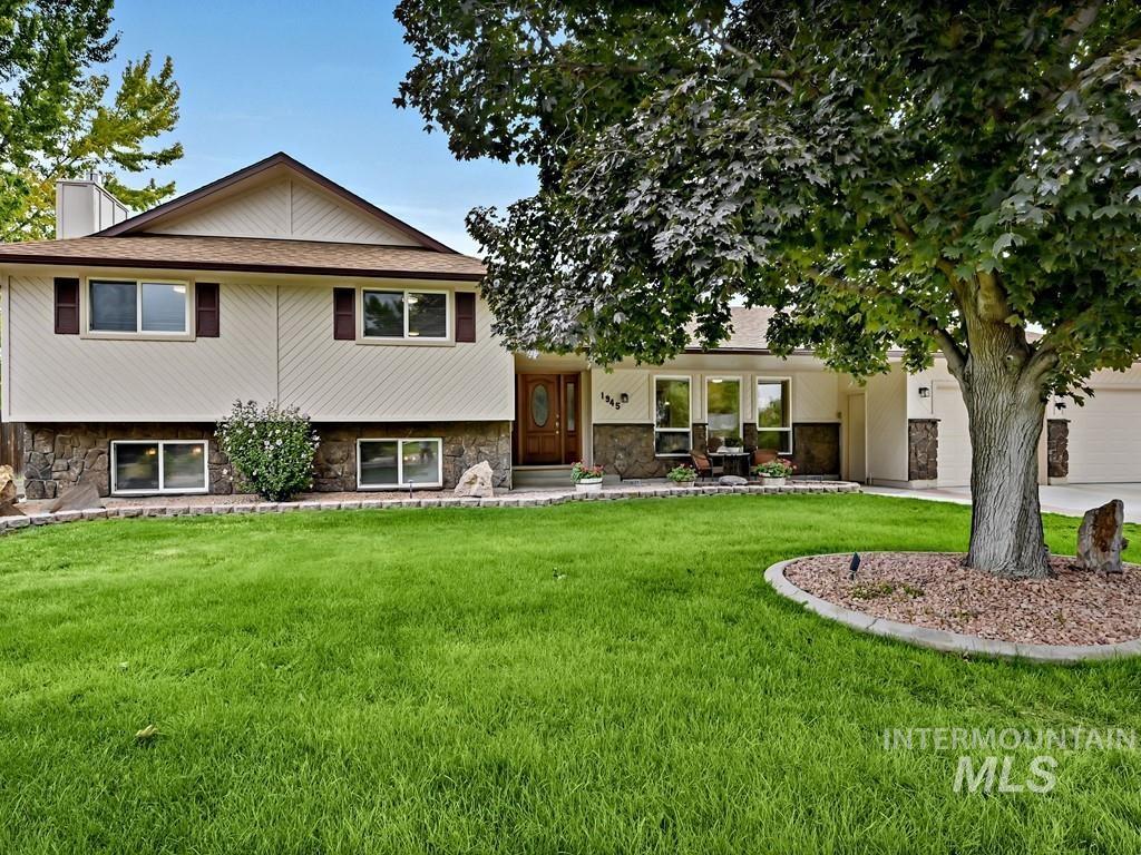 1945 S Mayflower, Boise, Idaho 83709, 5 Bedrooms, 3.5 Bathrooms, Residential For Sale, Price $969,900, 98999525