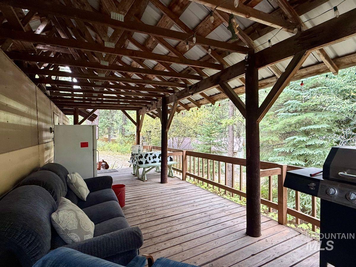 427 Doriann Drive, Cascade, Idaho 83611, 2 Bedrooms, 1 Bathroom, Residential For Sale, Price $149,000, 98999527