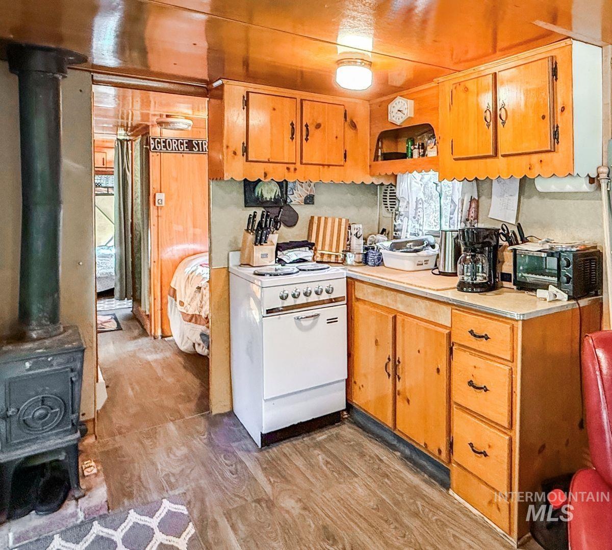 427 Doriann Drive, Cascade, Idaho 83611, 2 Bedrooms, 1 Bathroom, Residential For Sale, Price $149,000, 98999527