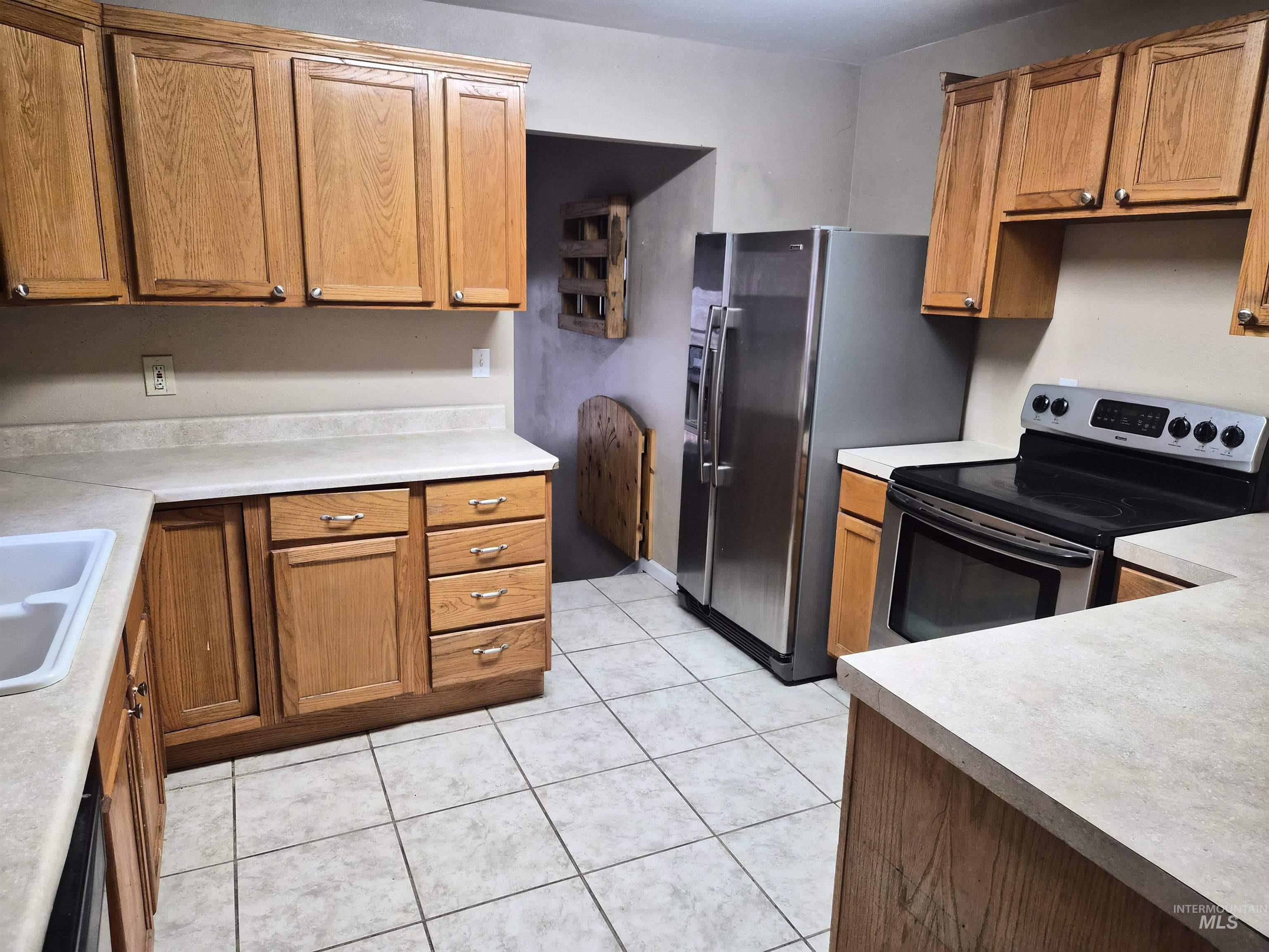 1147 N Hayes, Pocatello, Idaho 83204, 3 Bedrooms, 1 Bathroom, Residential For Sale, Price $205,000, 98999530