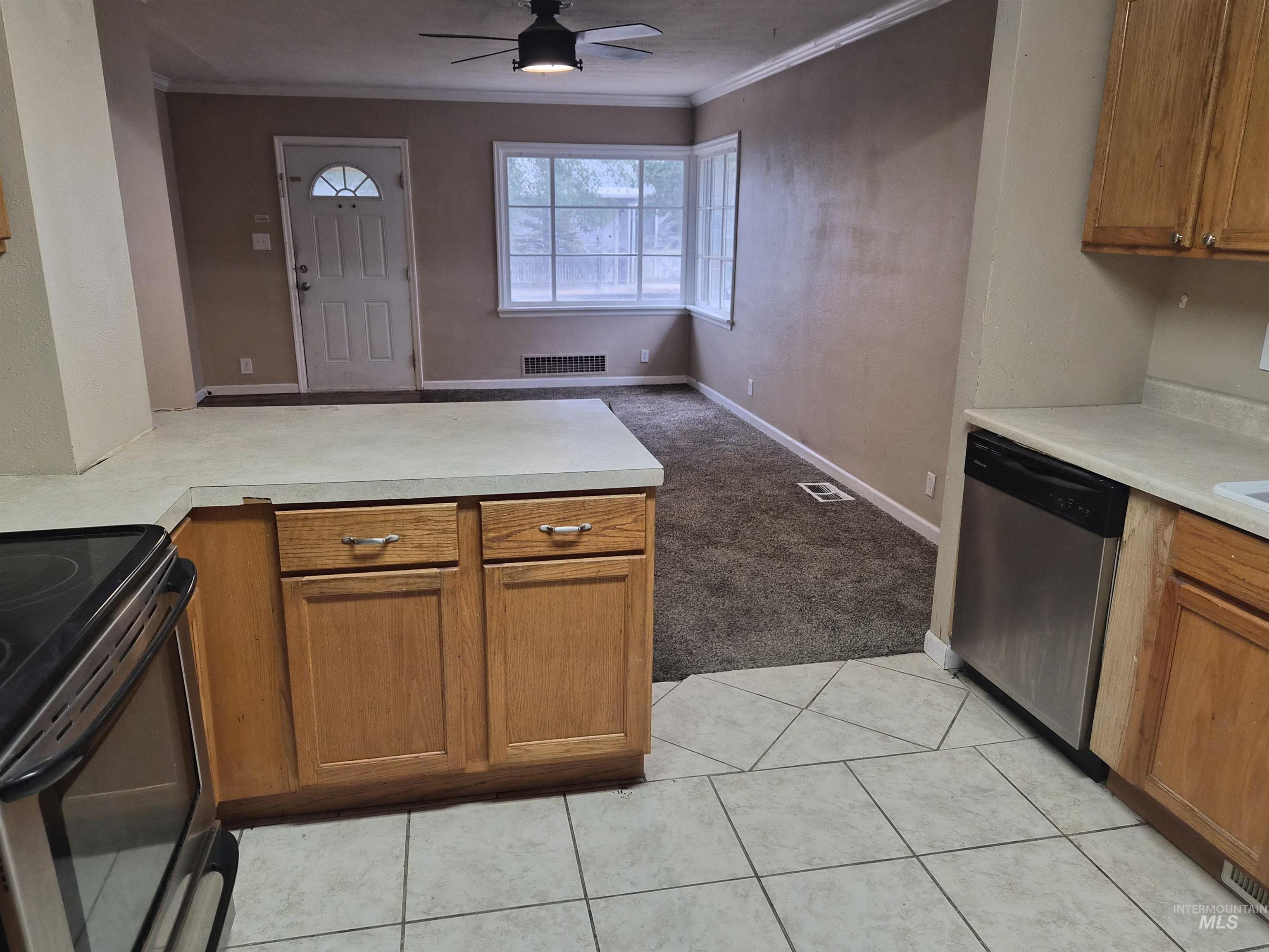 1147 N Hayes, Pocatello, Idaho 83204, 3 Bedrooms, 1 Bathroom, Residential For Sale, Price $205,000, 98999530