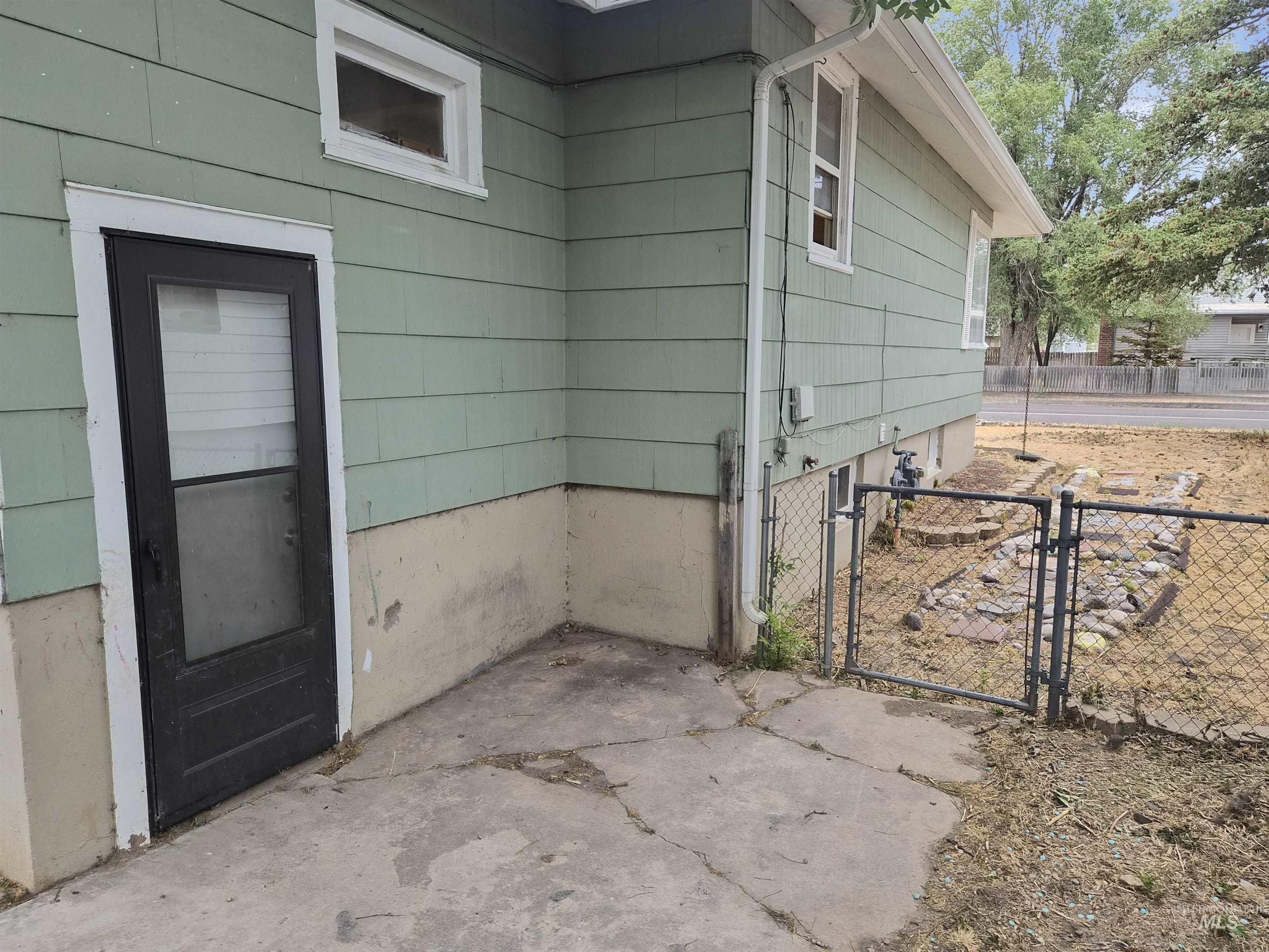 1147 N Hayes, Pocatello, Idaho 83204, 3 Bedrooms, 1 Bathroom, Residential For Sale, Price $205,000, 98999530