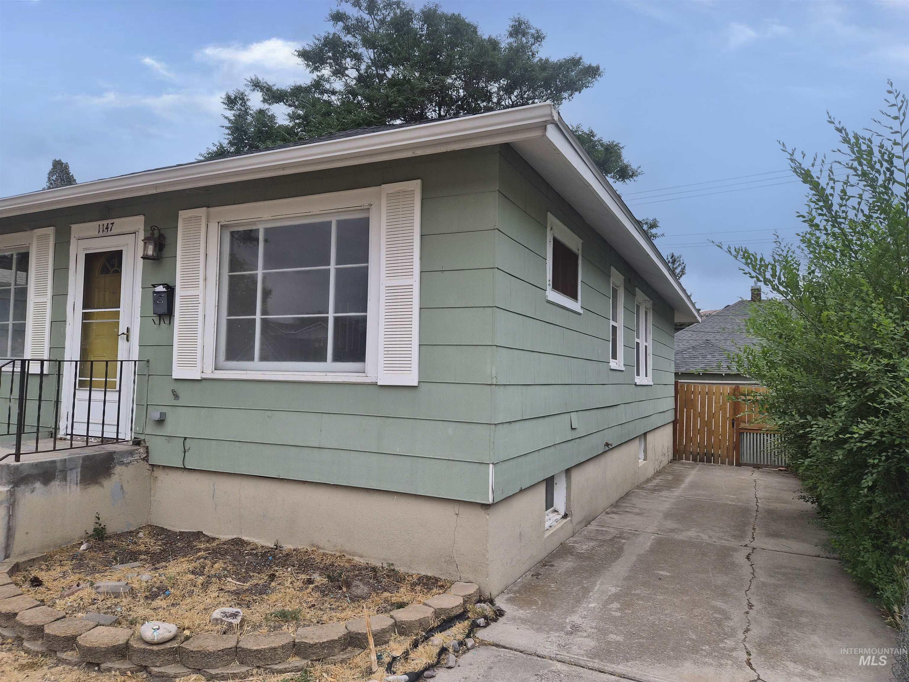 1147 N Hayes, Pocatello, Idaho 83204, 3 Bedrooms, 1 Bathroom, Residential For Sale, Price $205,000, 98999530