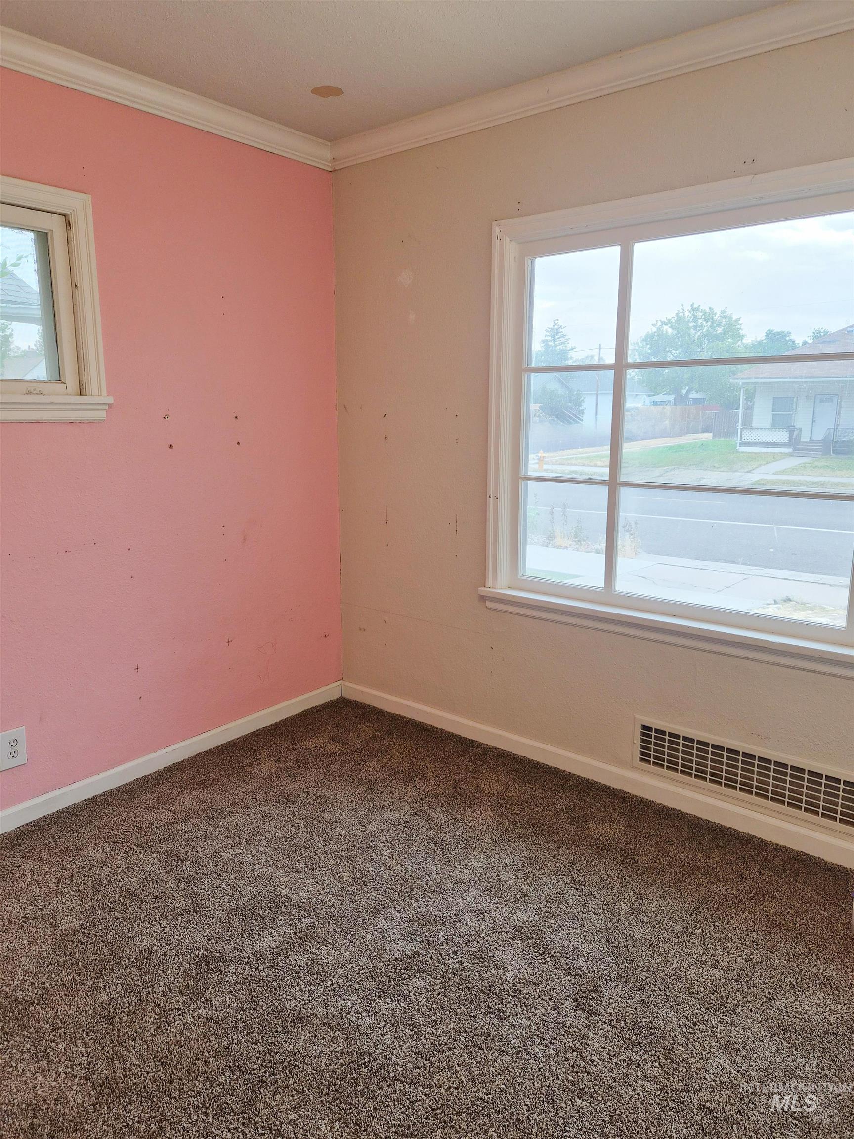 1147 N Hayes, Pocatello, Idaho 83204, 3 Bedrooms, 1 Bathroom, Residential For Sale, Price $205,000, 98999530