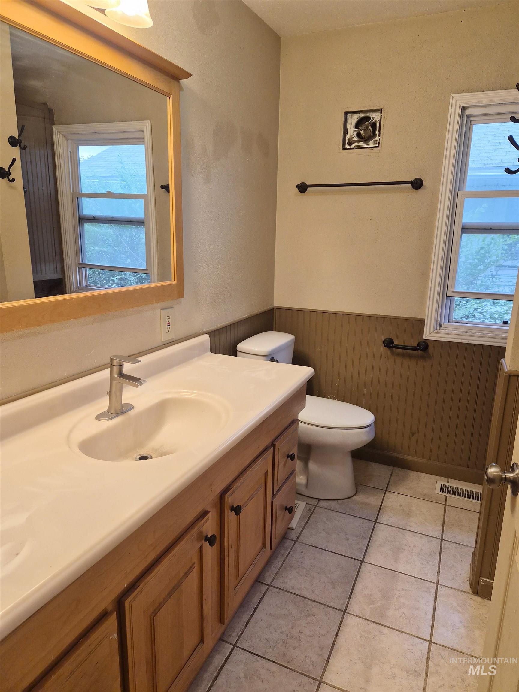 1147 N Hayes, Pocatello, Idaho 83204, 3 Bedrooms, 1 Bathroom, Residential For Sale, Price $205,000, 98999530
