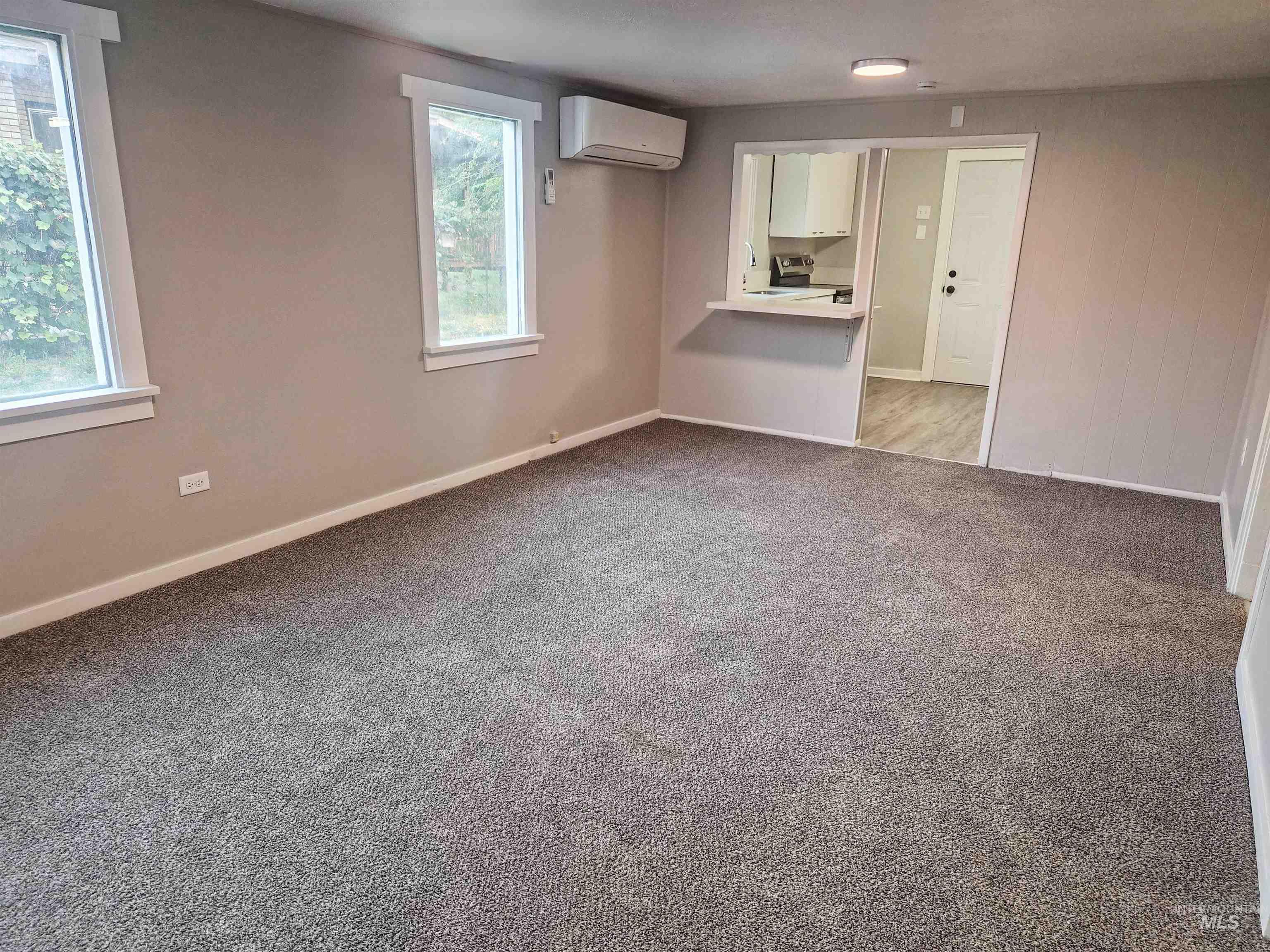 599 Jefferson St, Twin Falls, Idaho 83301, 2 Bedrooms, 1 Bathroom, Residential For Sale, Price $217,000,MLS 98999542