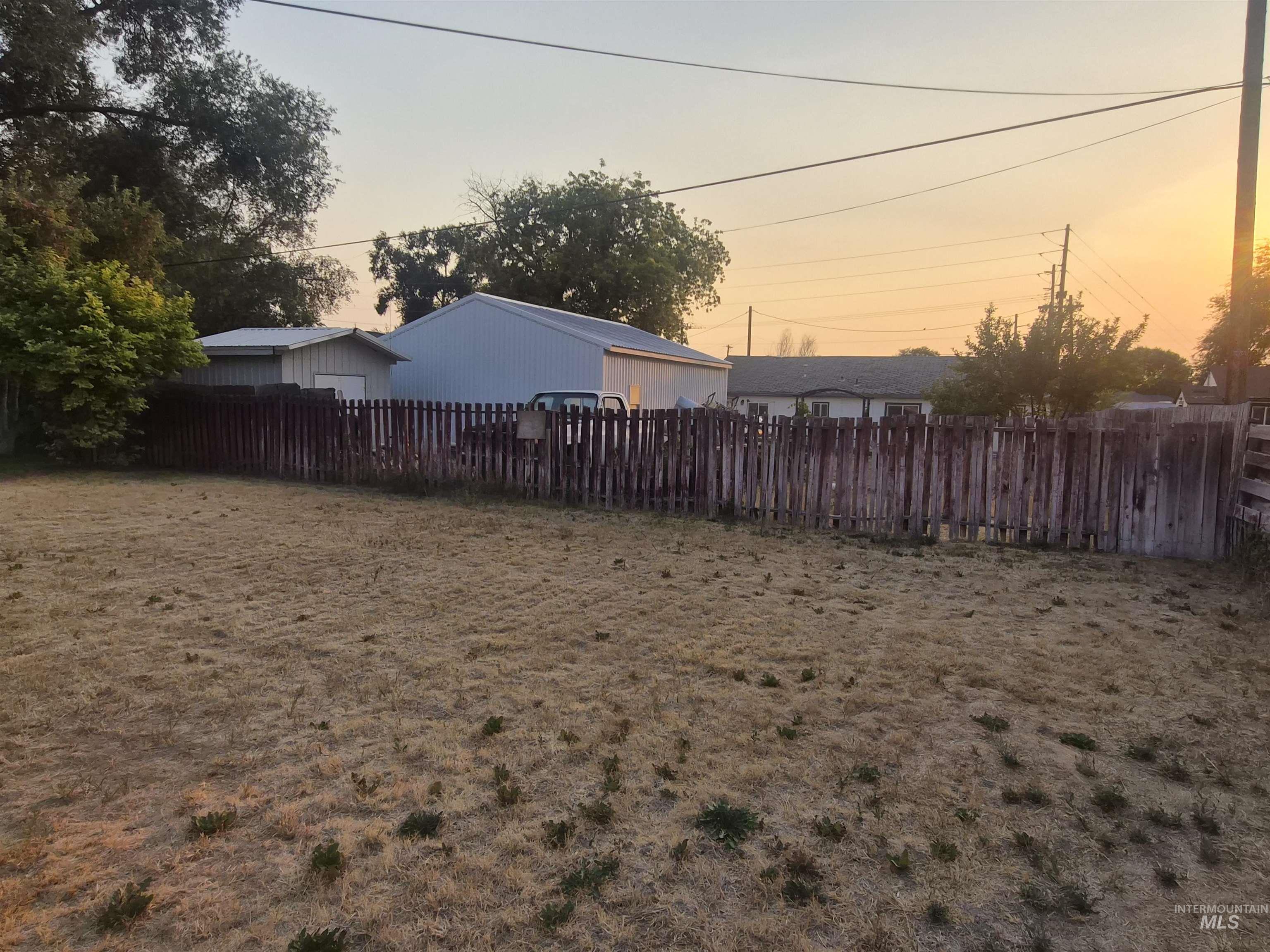 599 Jefferson St, Twin Falls, Idaho 83301, 2 Bedrooms, 1 Bathroom, Residential For Sale, Price $217,000, 98999542