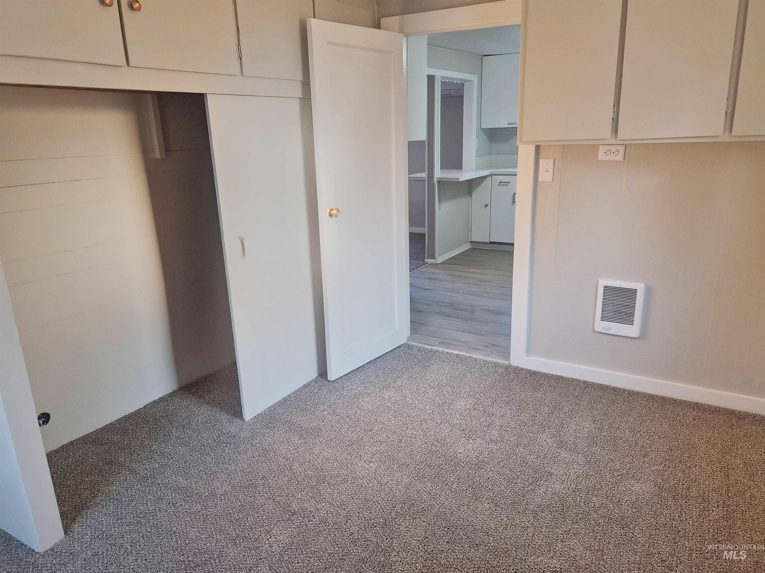 599 Jefferson St, Twin Falls, Idaho 83301, 2 Bedrooms, 1 Bathroom, Residential For Sale, Price $217,000,MLS 98999542