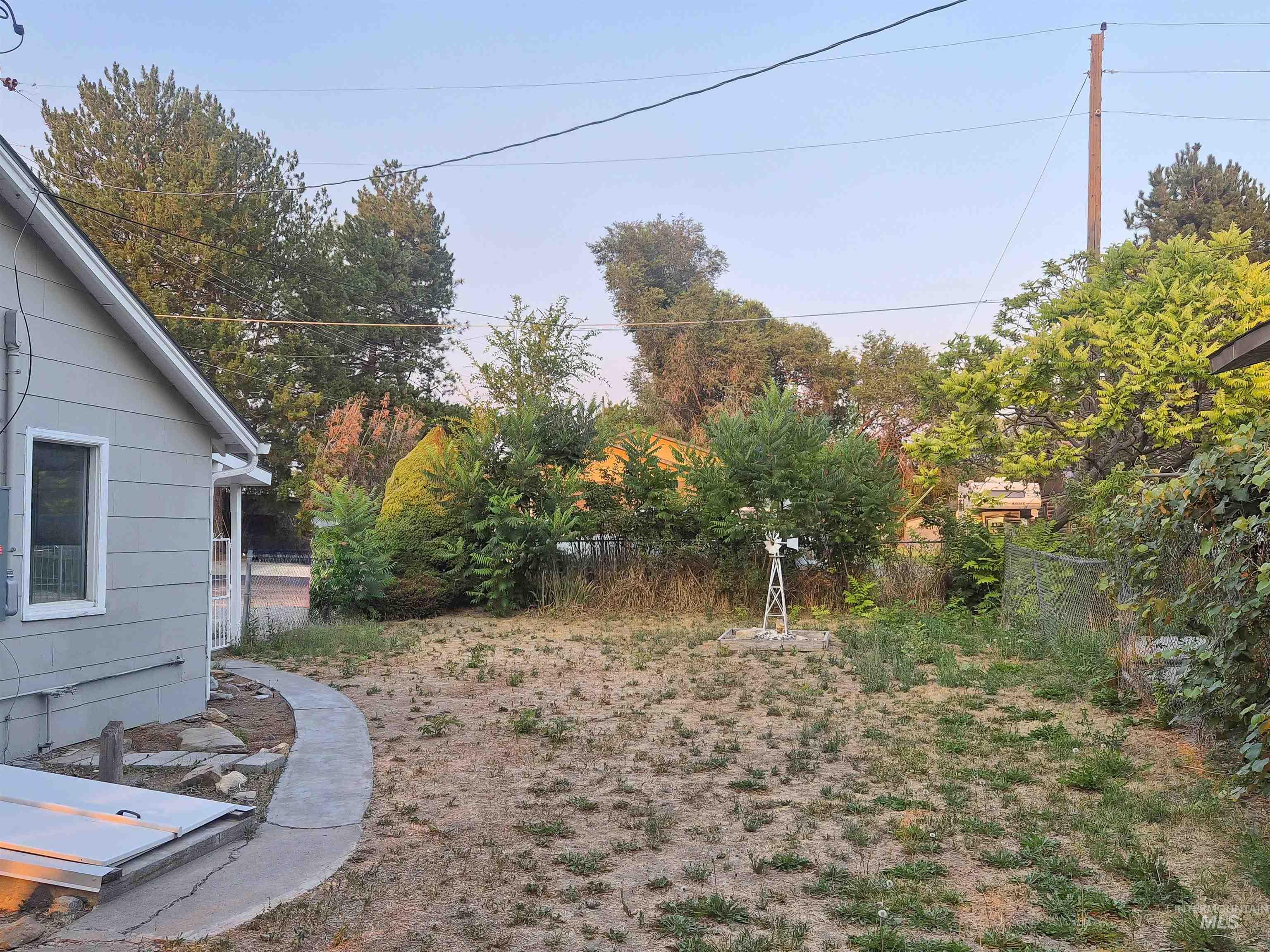 599 Jefferson St, Twin Falls, Idaho 83301, 2 Bedrooms, 1 Bathroom, Residential For Sale, Price $217,000,MLS 98999542