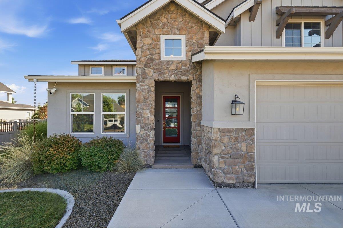 2546 E Lodge Trail Dr, Meridian, Idaho 83642, 4 Bedrooms, 4 Bathrooms, Residential For Sale, Price $991,000,MLS 98999544