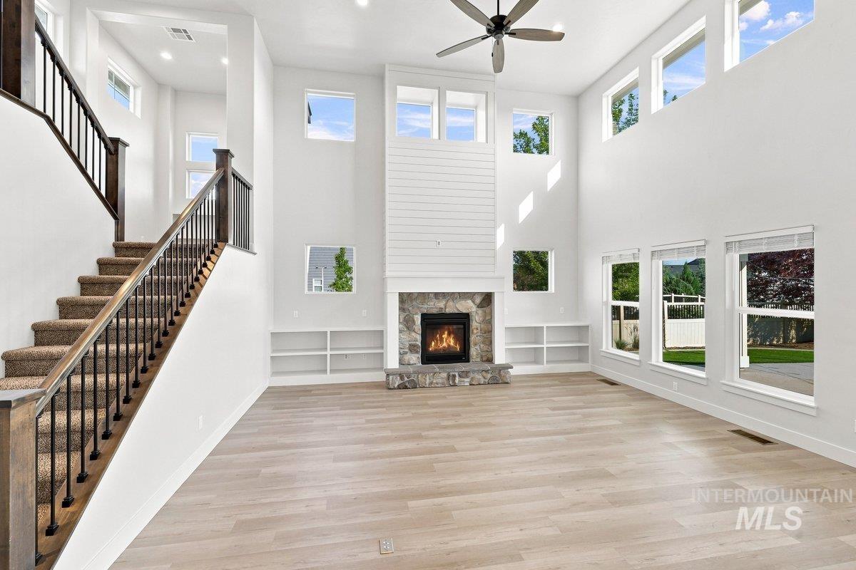 2546 E Lodge Trail Dr, Meridian, Idaho 83642, 4 Bedrooms, 4 Bathrooms, Residential For Sale, Price $991,000,MLS 98999544