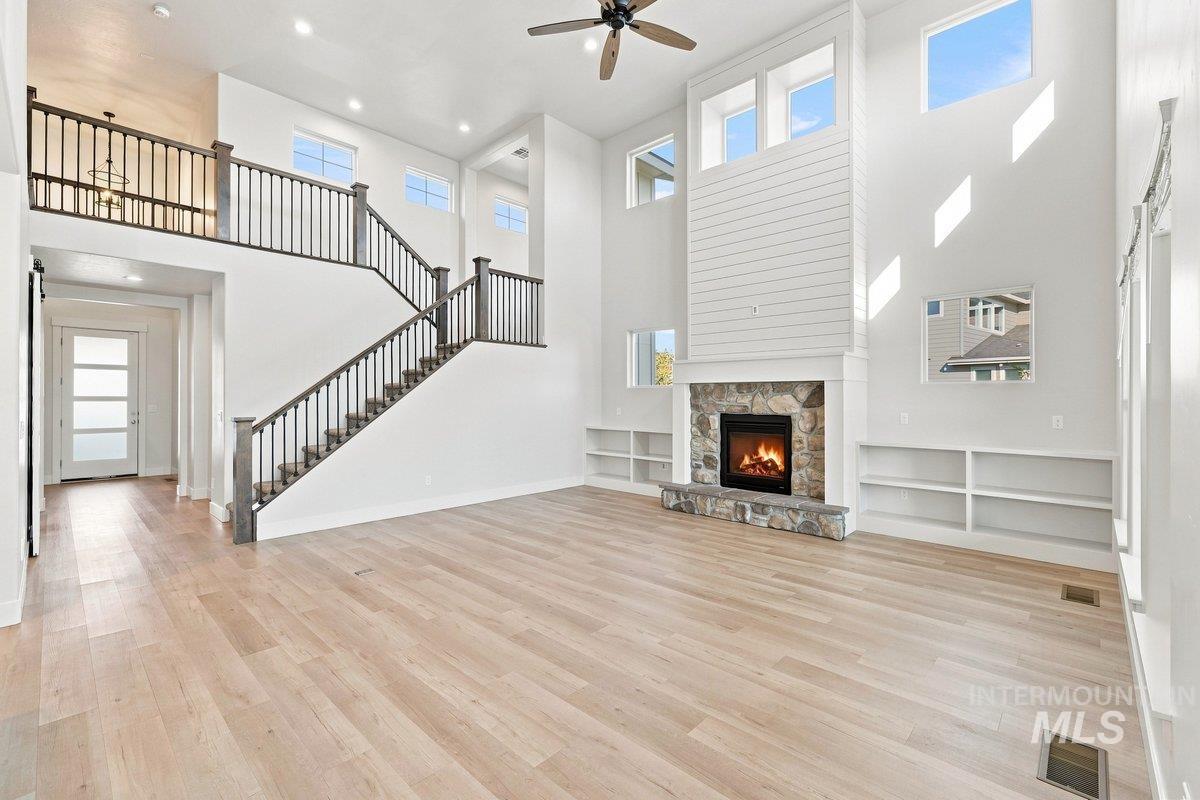 2546 E Lodge Trail Dr, Meridian, Idaho 83642, 4 Bedrooms, 4 Bathrooms, Residential For Sale, Price $991,000,MLS 98999544